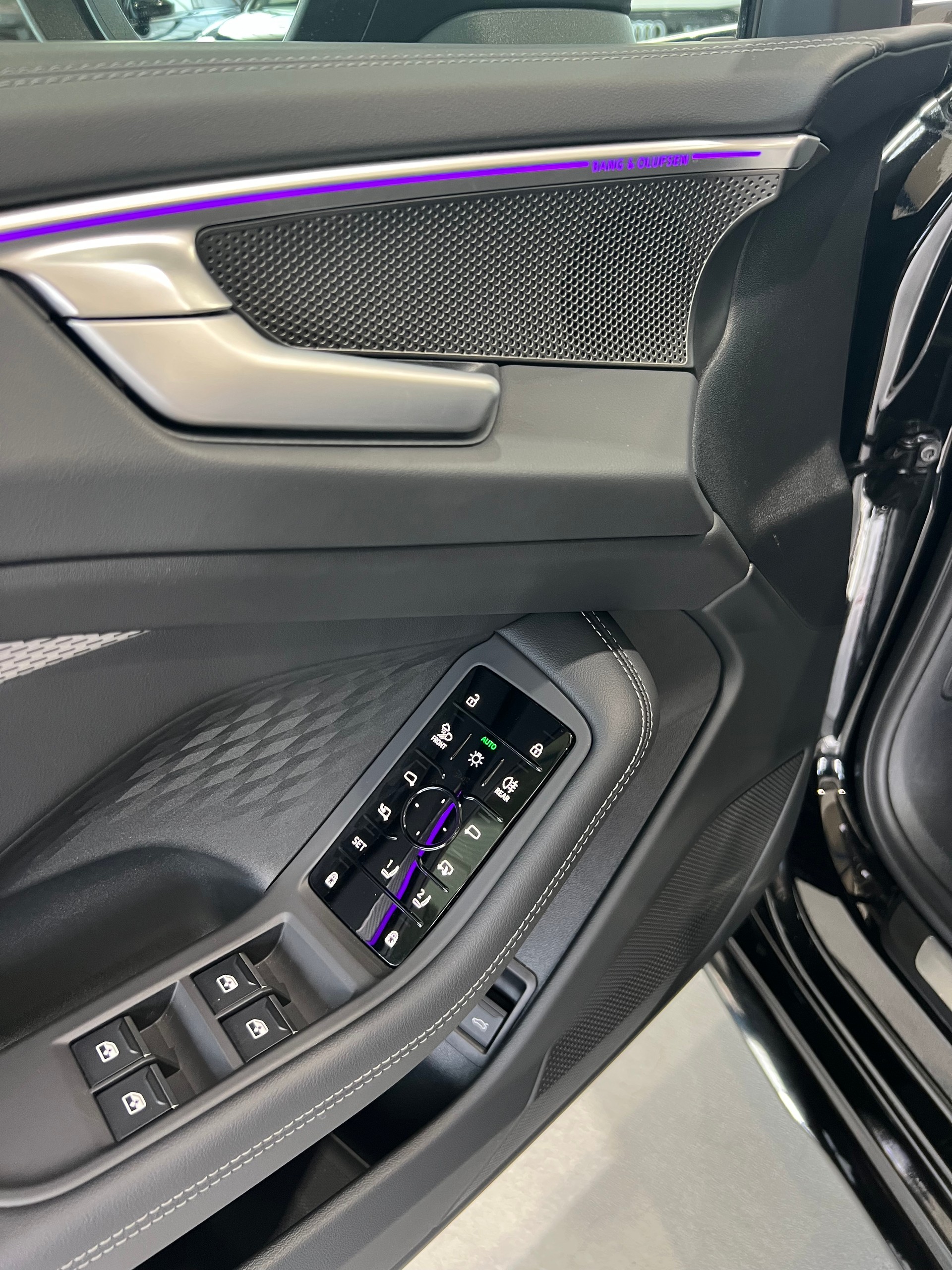 AUDI A6 Limousine TFSI quattro 270 kW**5-Jahre Werksgarantie,Head Up,S-Line,New Modell**-image-13