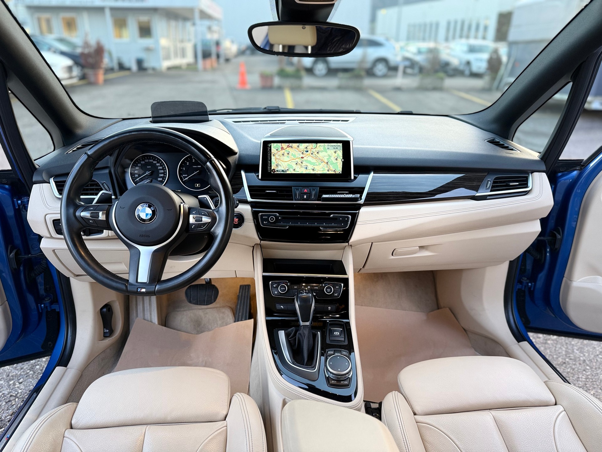 BMW 225i xDrive Active Tourer M Sport Steptronic-image-3
