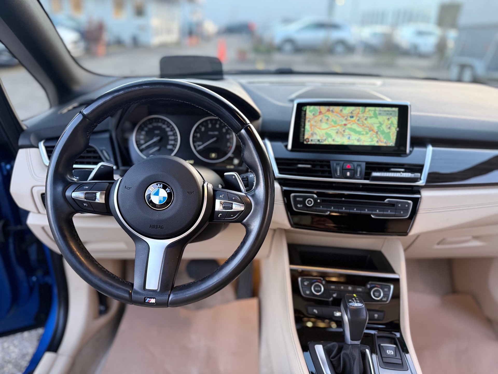 BMW 225i xDrive Active Tourer M Sport Steptronic-image-2