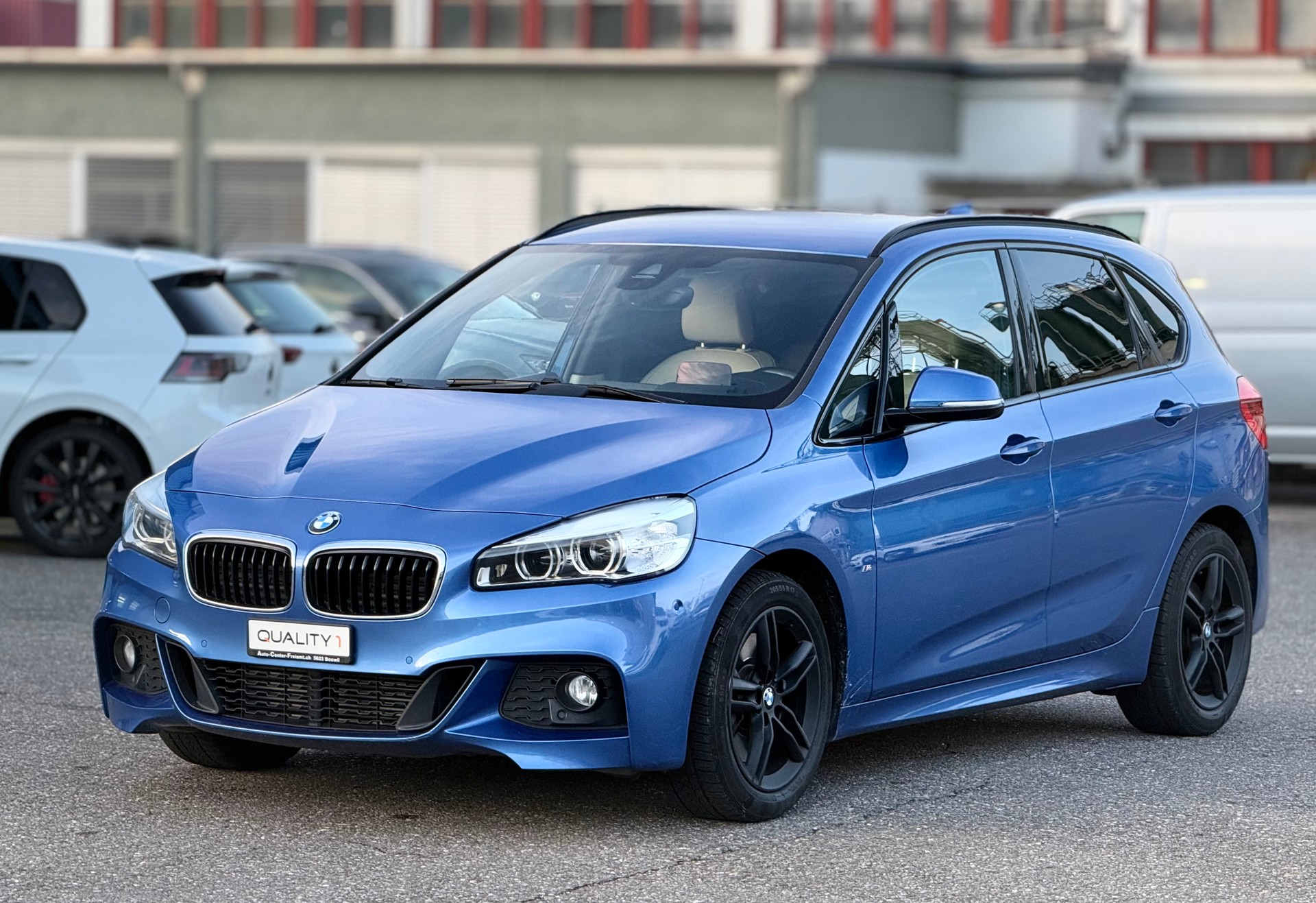 BMW 225i xDrive Active Tourer M Sport Steptronic-image-10