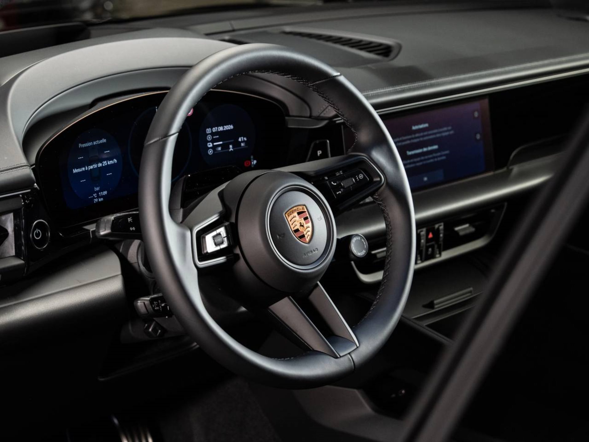 PORSCHE Macan 4S-image-8