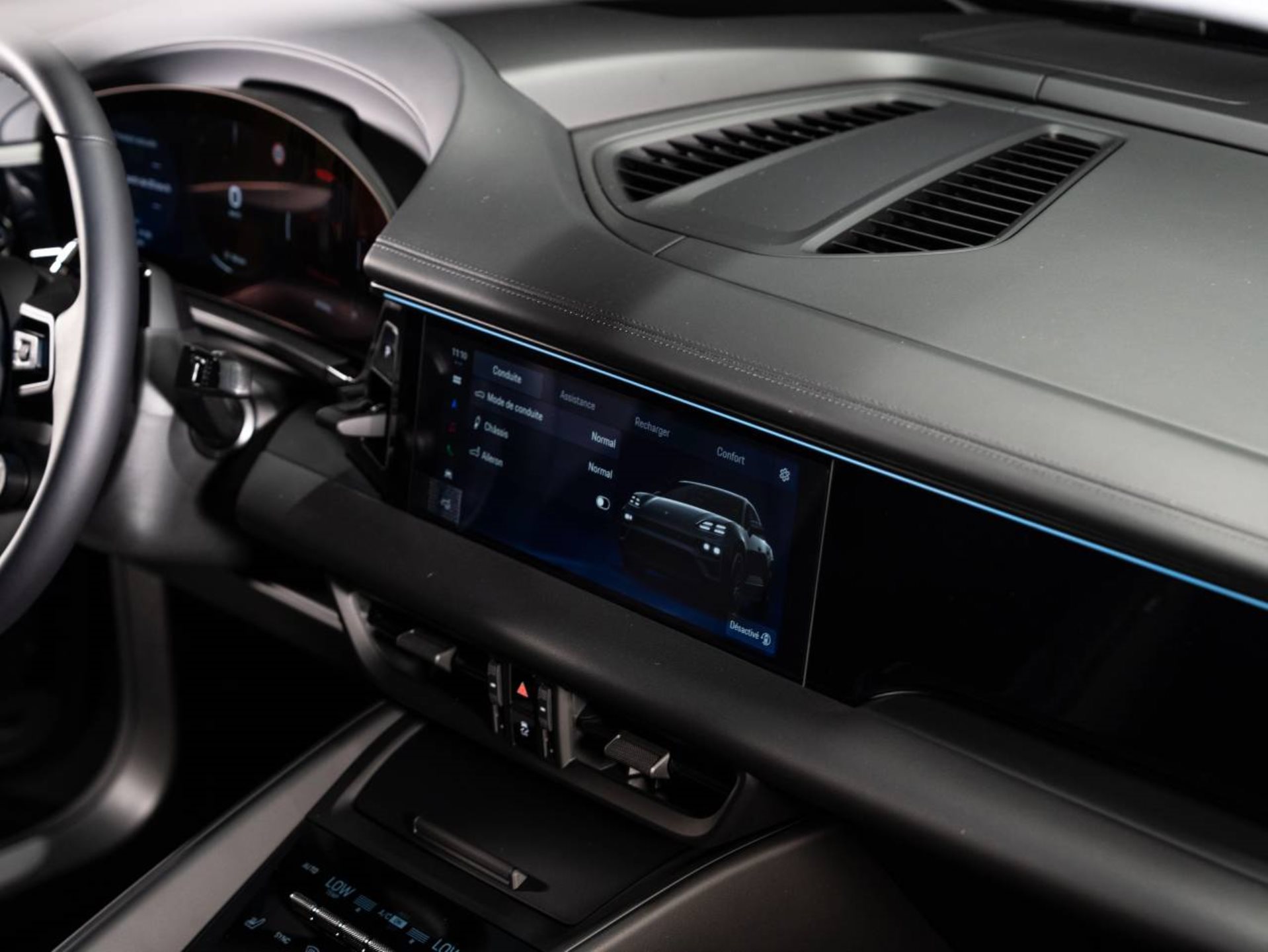 PORSCHE Macan 4S-image-13