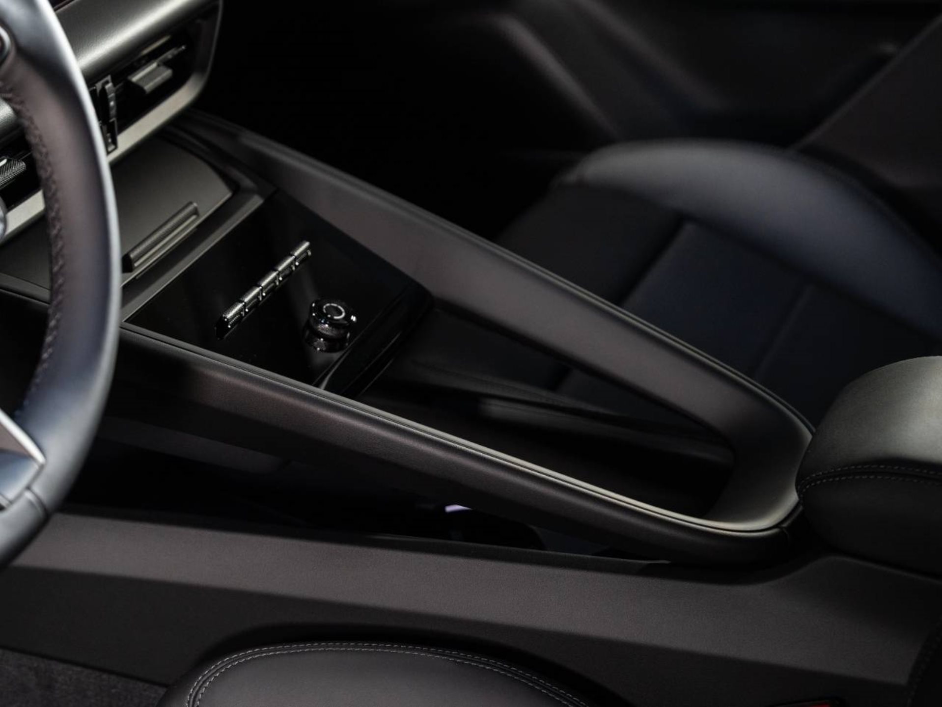 PORSCHE Macan 4S-image-10