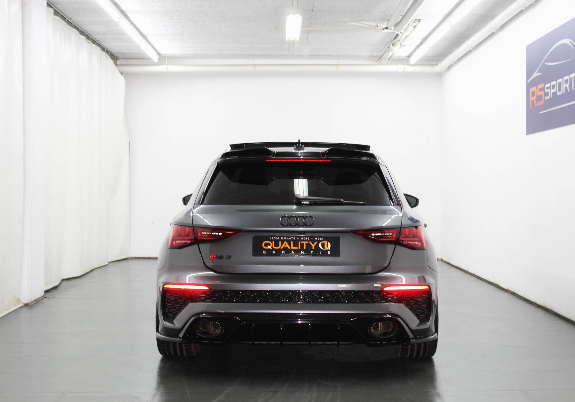 AUDI RS3 Sportback 2.5 TSI quattro S-tronic RS-Designpaket plus rot / Maxton Kit / CH-Fahrzeug-image-5
