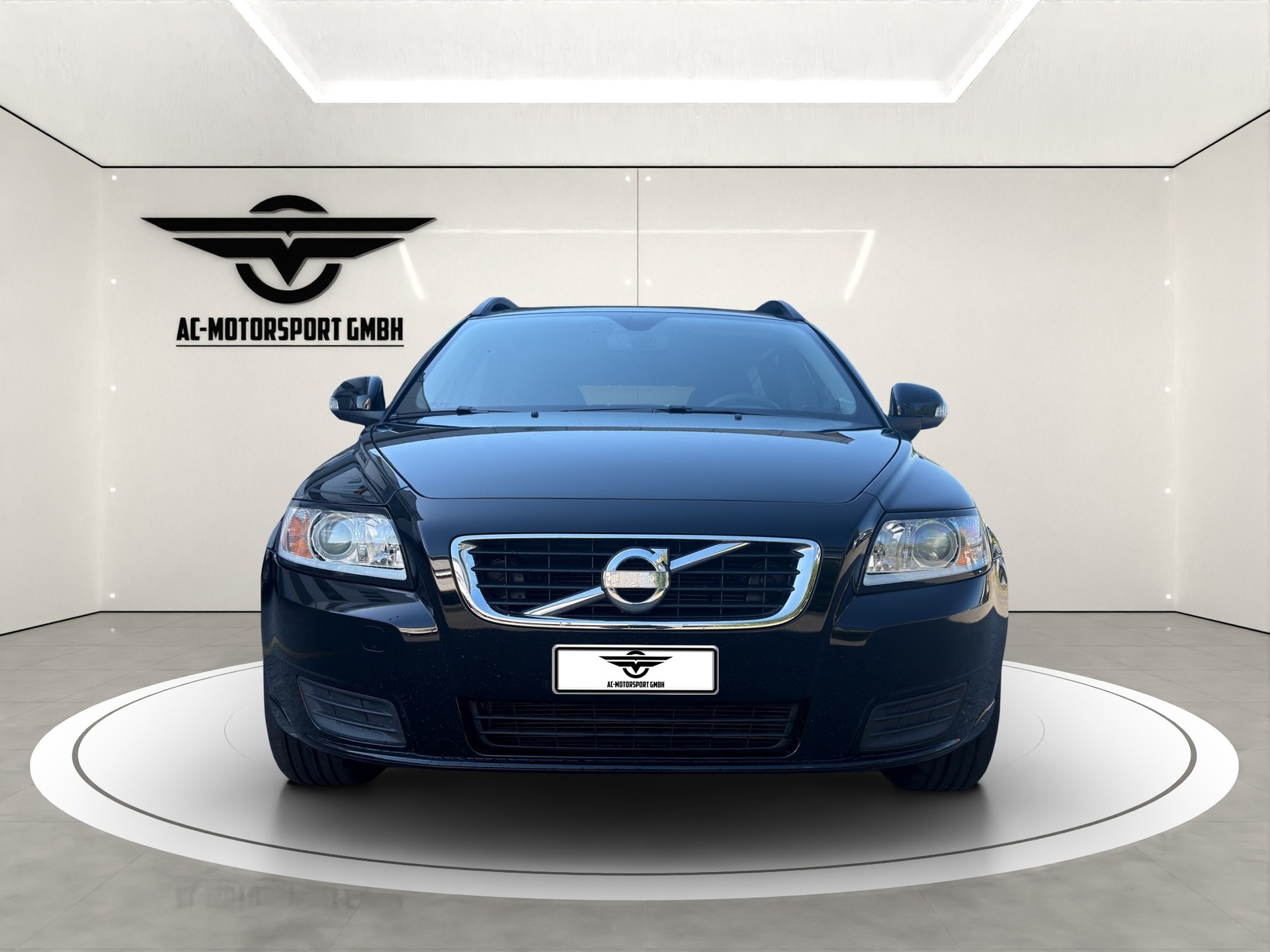 VOLVO V50 1.6 Kinetic-image-1