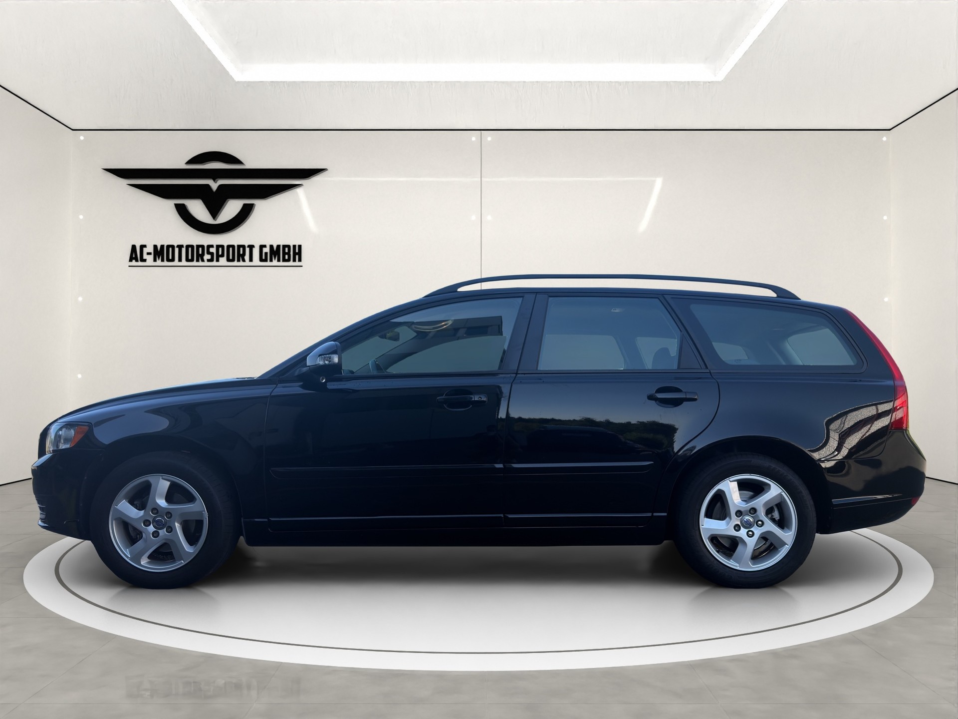 VOLVO V50 1.6 Kinetic-image-4