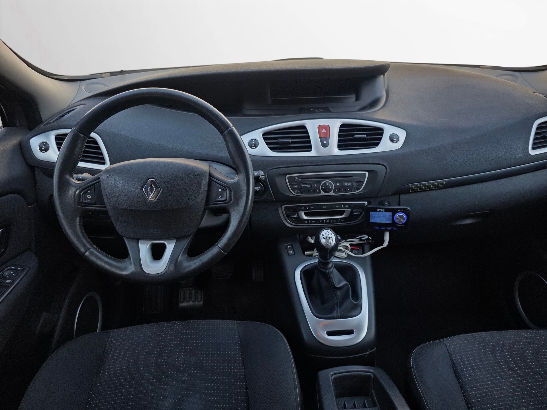 RENAULT Grand Scénic 1.4 16V Turbo Expression-image-11