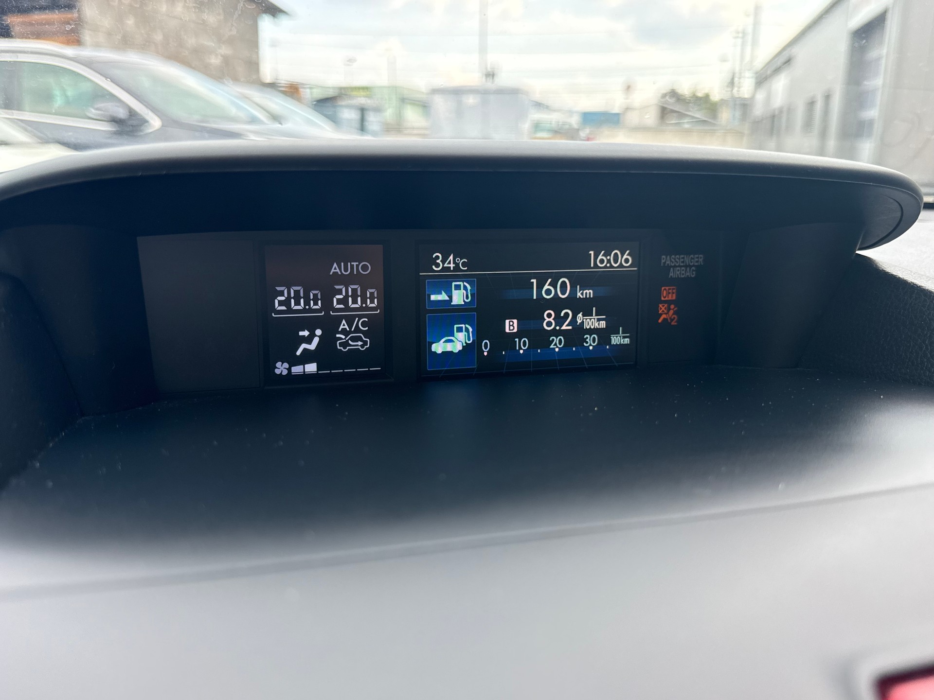 SUBARU XV 2.0 Swiss Two AWD CVT-image-11