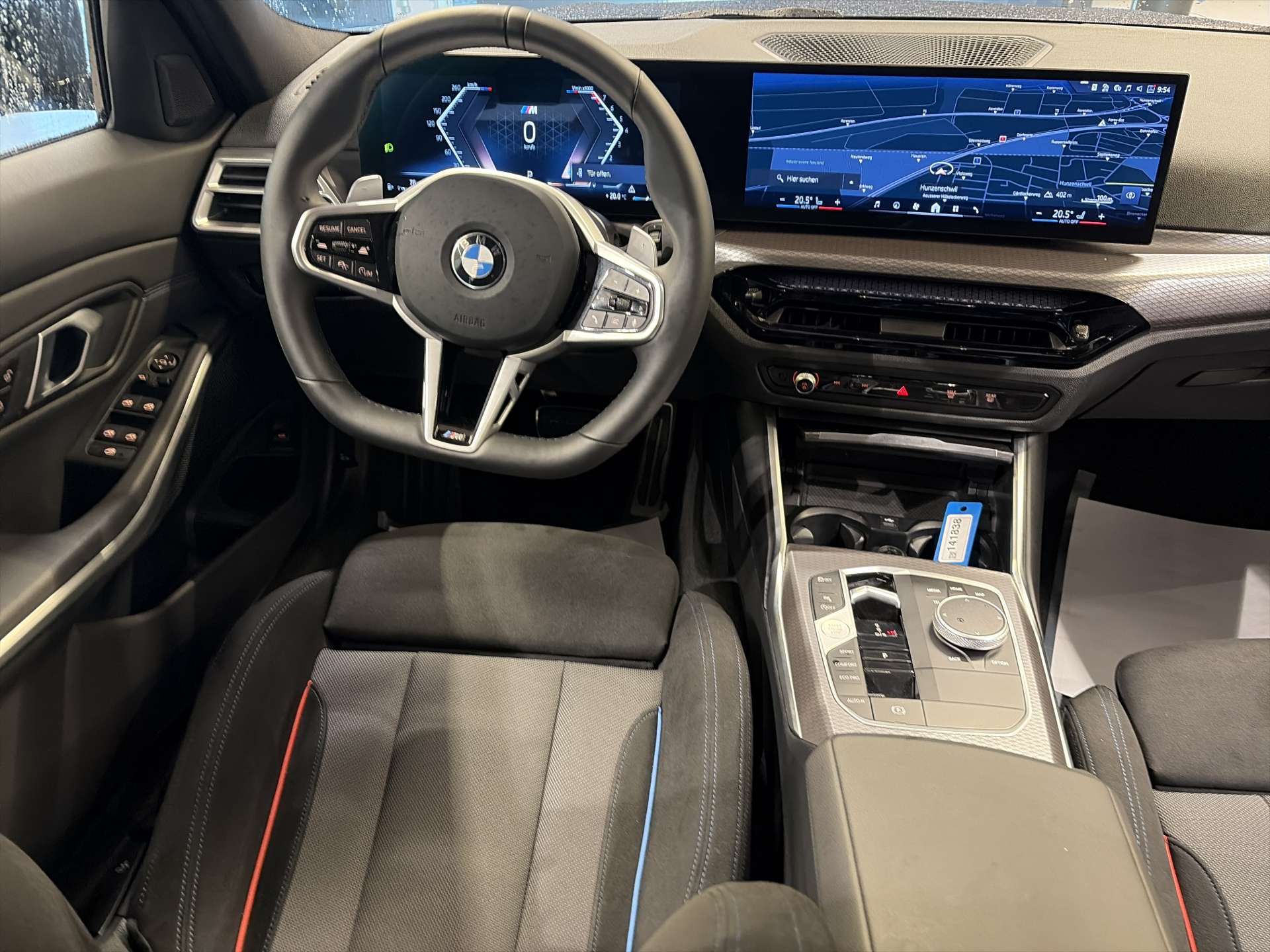 BMW 330i Touring xDrive M-Sport 245PS Steptronic Automat-image-4