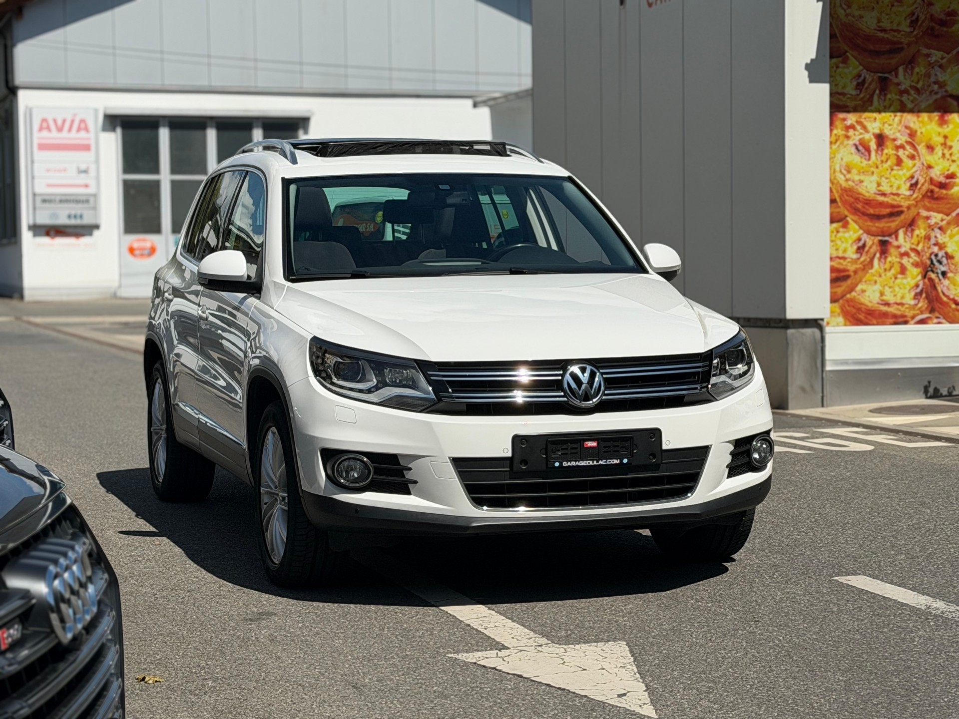 VW Tiguan 2.0 TDI BlueMotion Sport&Style 4Motion CROCHET D'ATTELAGE-image-2