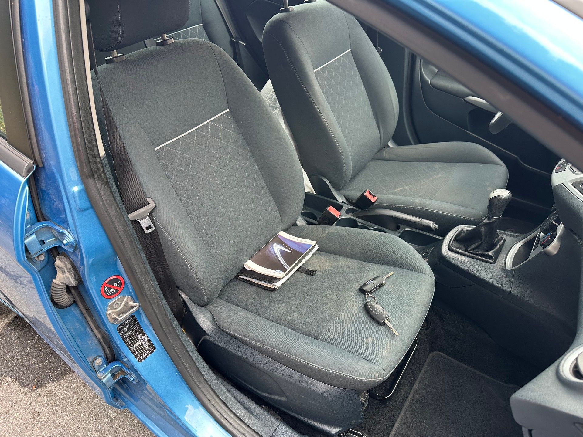 FORD Fiesta 1.4 16V Trend+ FIXPREIS-image-12