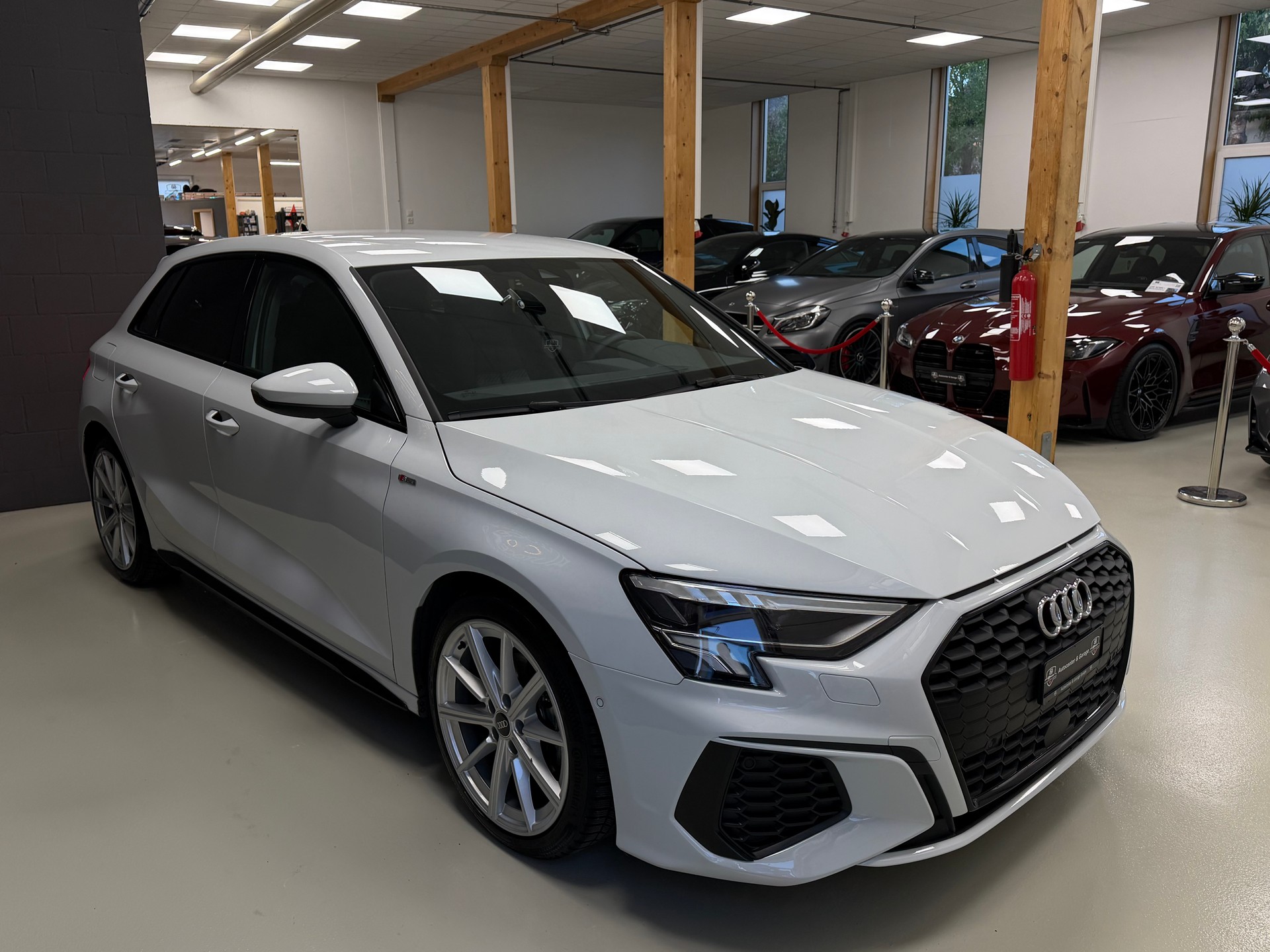 AUDI A3 Sportback 35 TFSI S line S-tronic °° 5 Jahre / 100'000 KM Audi-Garantie °°-image-7