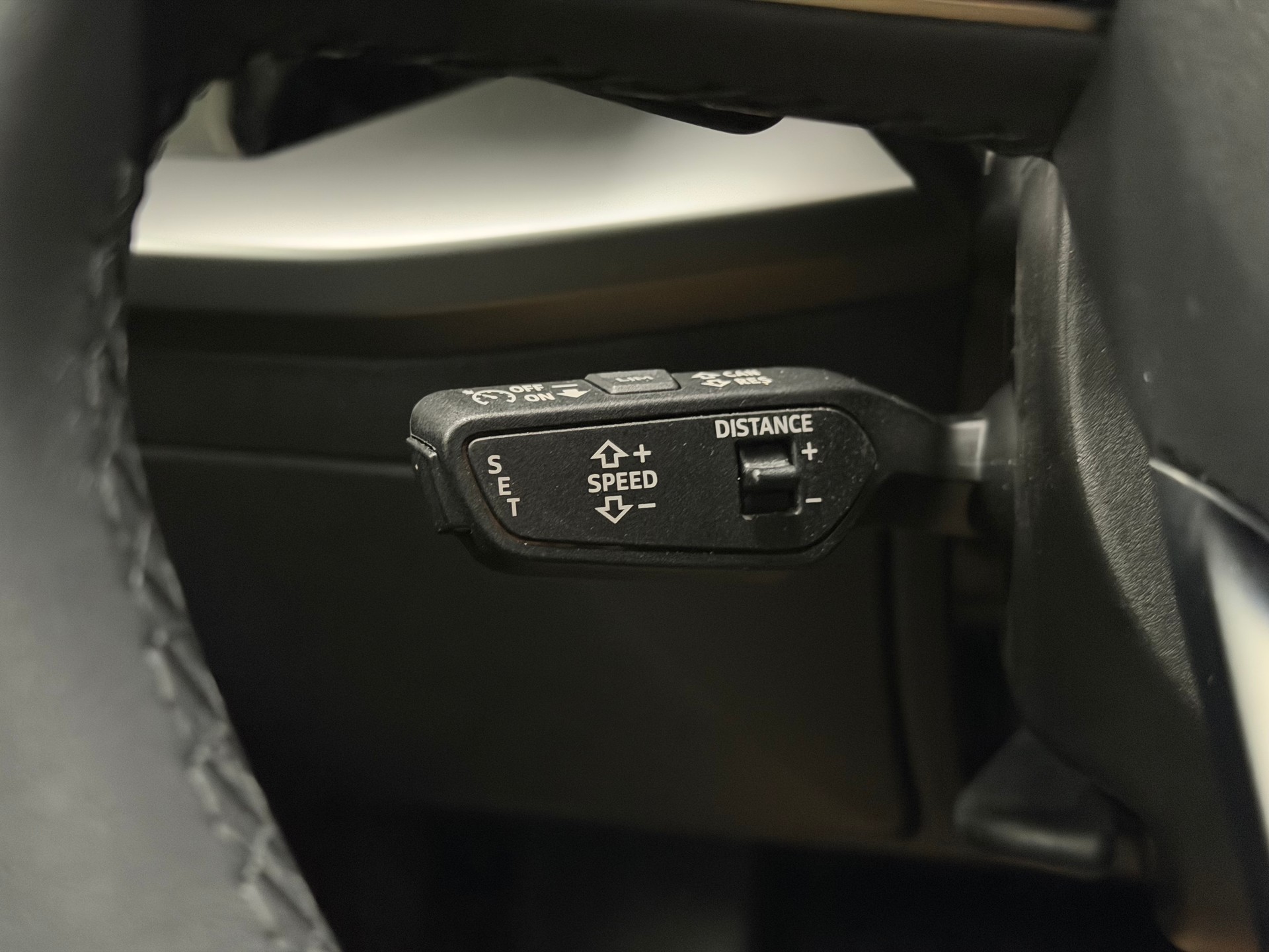 AUDI A3 Sportback 35 TFSI S line S-tronic °° 5 Jahre / 100'000 KM Audi-Garantie °°-image-20
