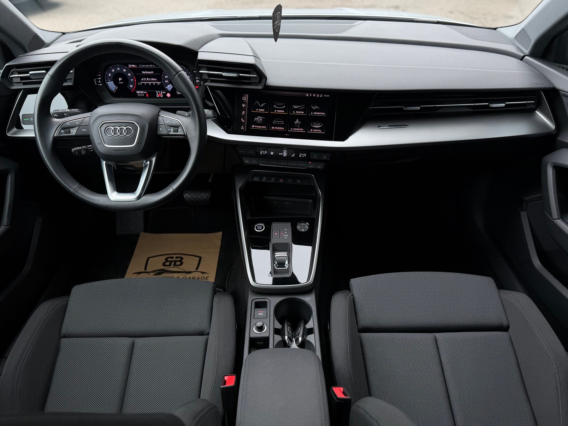 AUDI A3 Sportback 35 TFSI S line S-tronic °° 5 Jahre / 100'000 KM Audi-Garantie °°-image-13