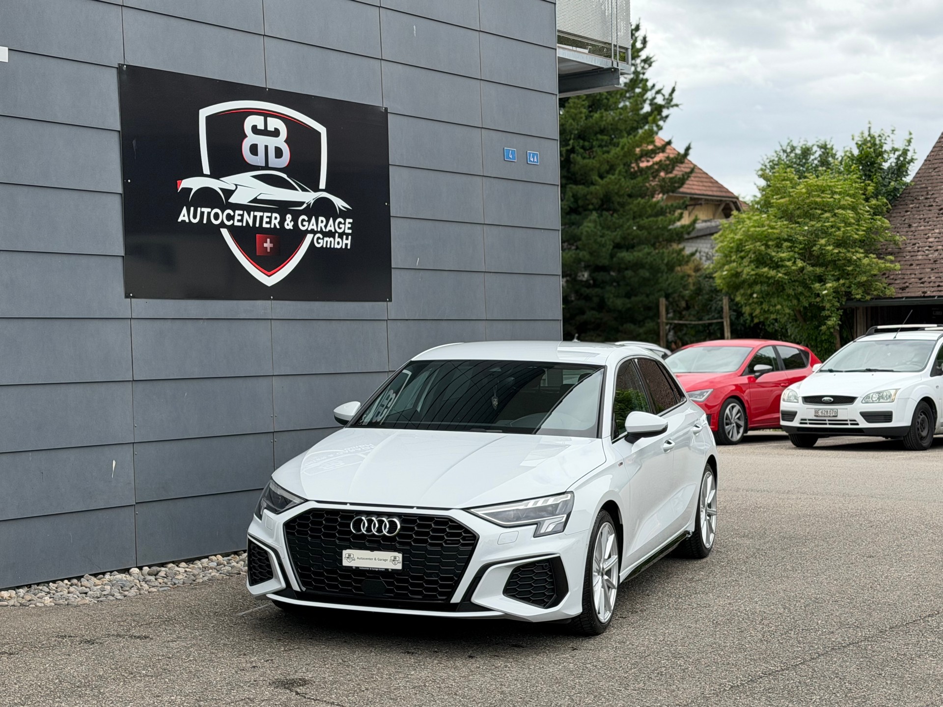AUDI A3 Sportback 35 TFSI S line S-tronic °° 5 Jahre / 100'000 KM Audi-Garantie °°-image-0