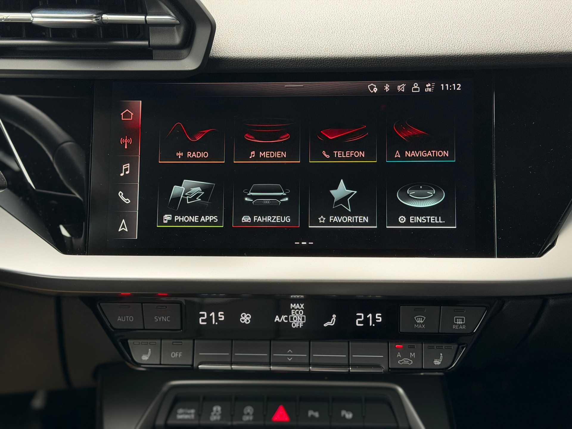 AUDI A3 Sportback 35 TFSI S line S-tronic °° 5 Jahre / 100'000 KM Audi-Garantie °°-image-16