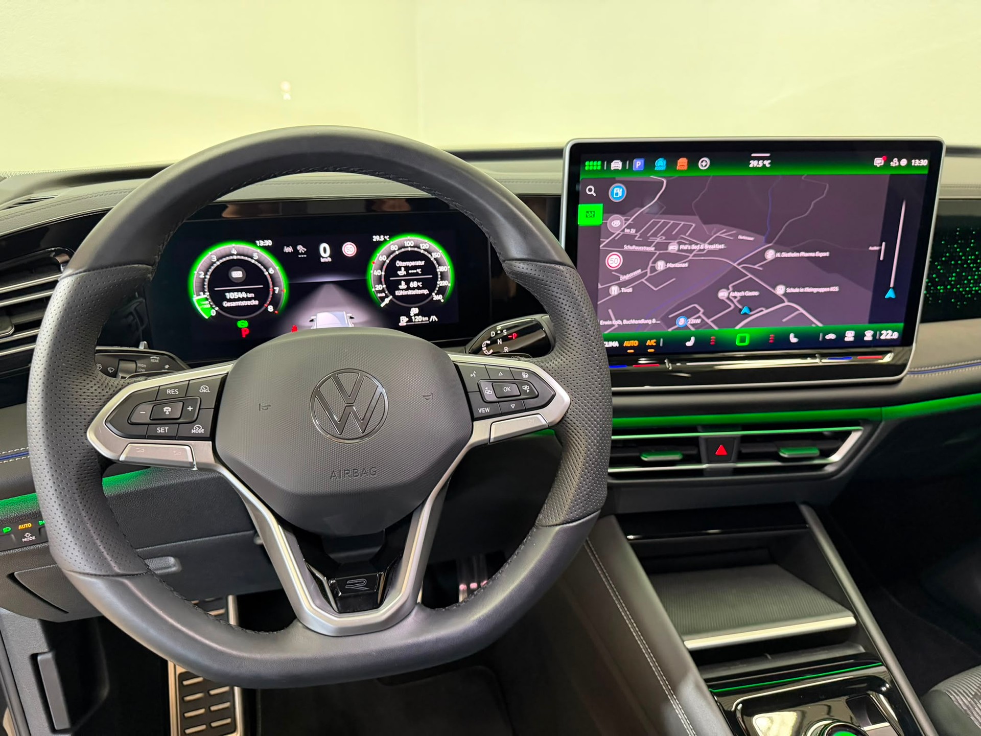 VW Tiguan 2.0 TSI DSG R-Line 4Motion-image-8