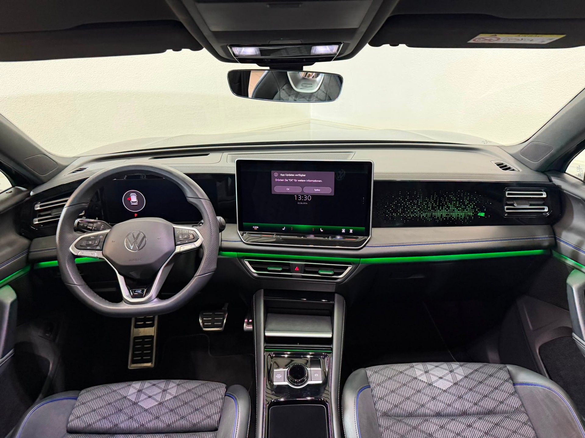 VW Tiguan 2.0 TSI DSG R-Line 4Motion-image-9