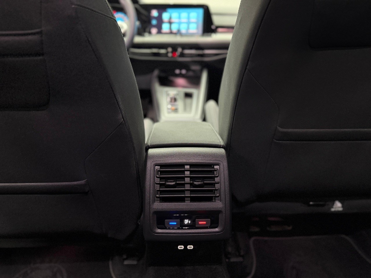 VW Golf 1.5 eTSI mHEV ACT Style DSG | CH-Auto | ACC | Rückfahrkamera | CarPlay | Ambiente | Full Assistenten-image-24