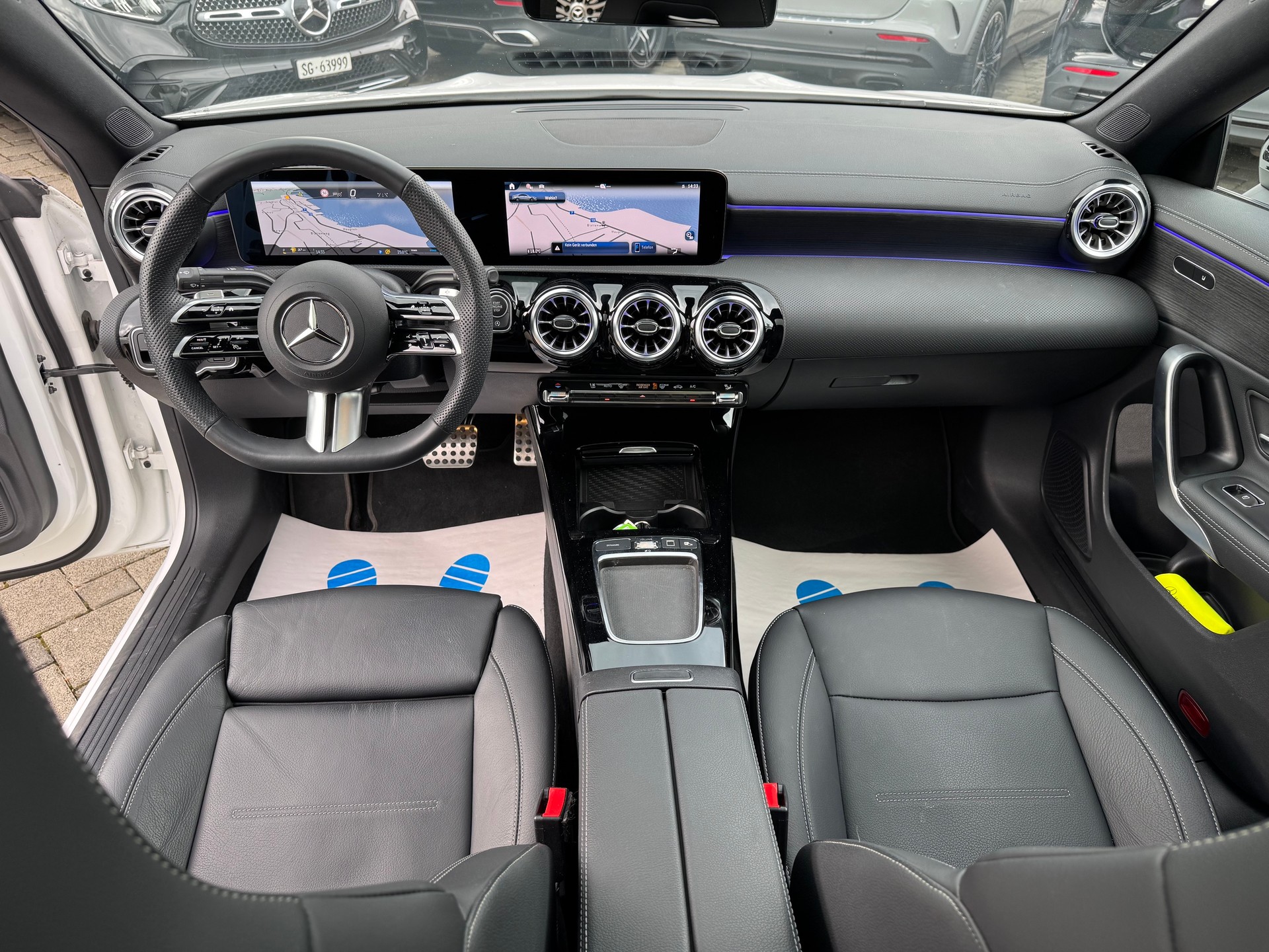 MERCEDES-BENZ CLA 200 AMG Line 7G-DCT-image-7