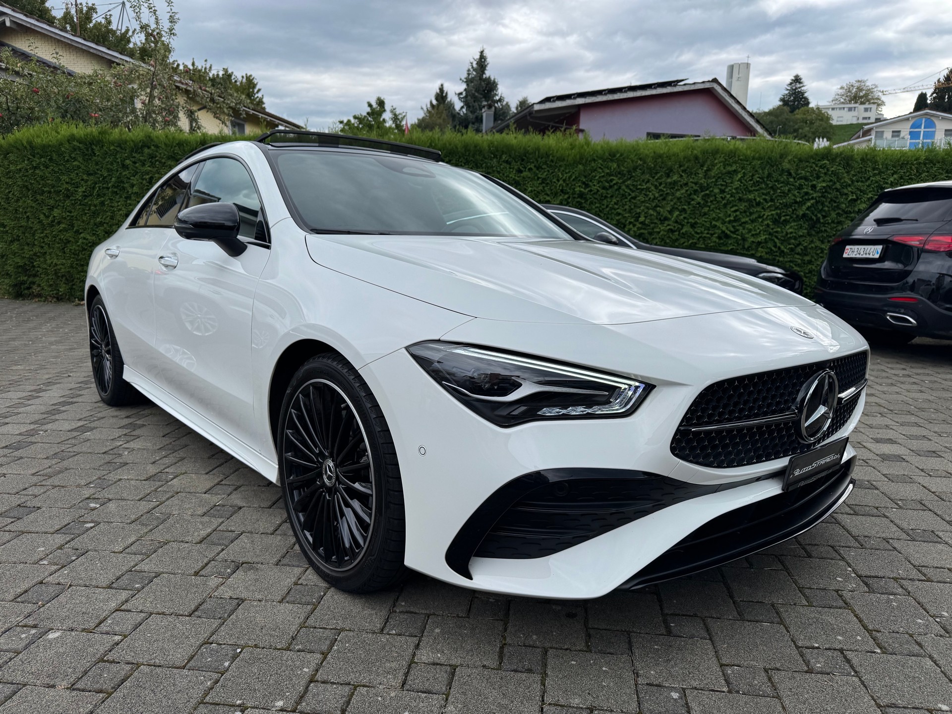 MERCEDES-BENZ CLA 200 AMG Line 7G-DCT-showroom-element-2