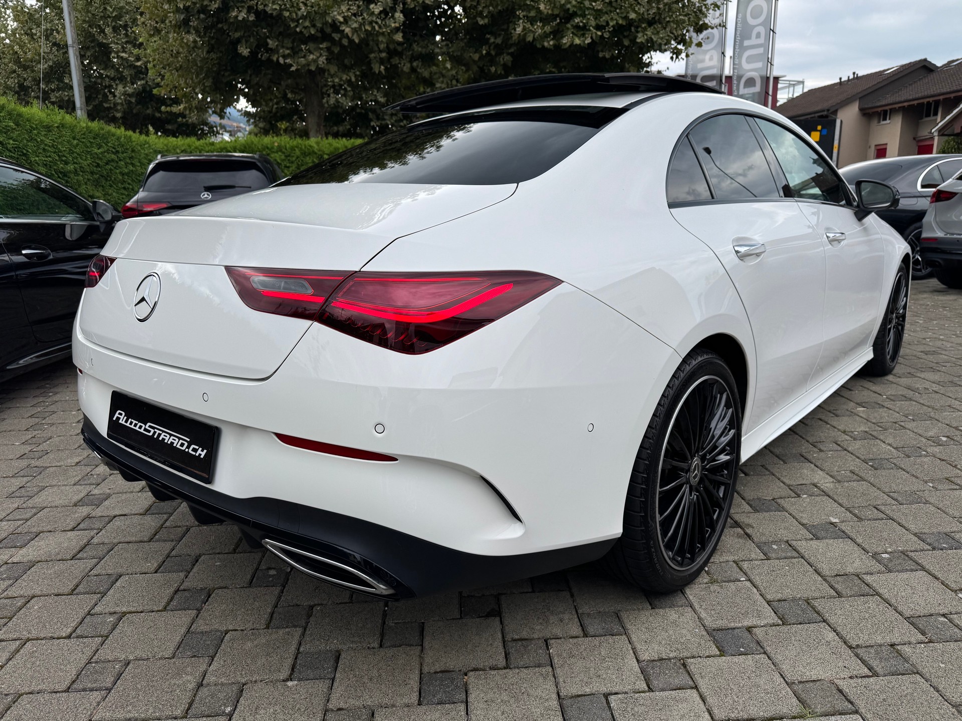 MERCEDES-BENZ CLA 200 AMG Line 7G-DCT-showroom-element-3