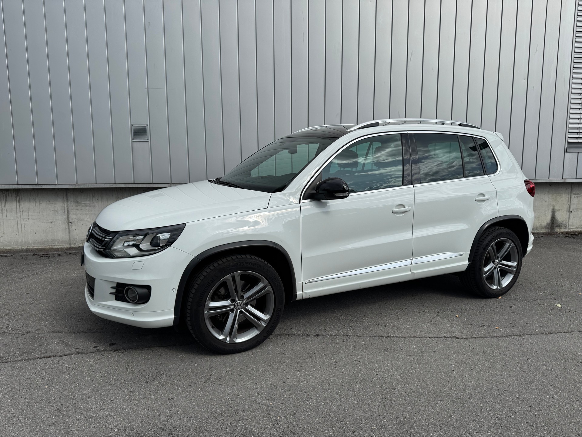 VW Tiguan 2.0 TDI BlueMotion Sport&Style 4Motion DSG-image-1
