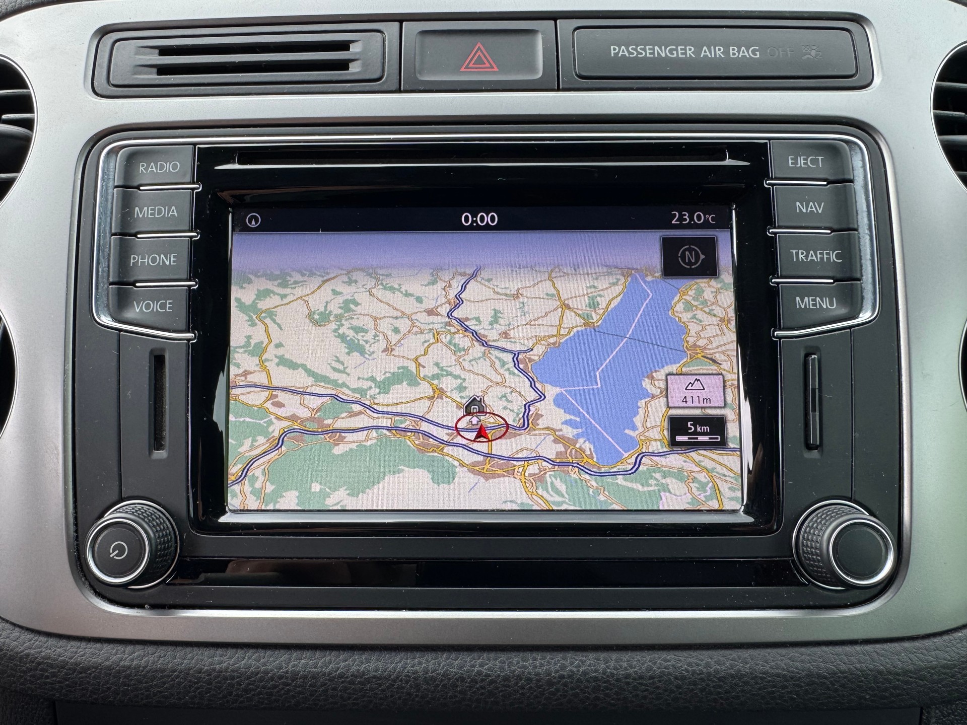 VW Tiguan 2.0 TDI BlueMotion Sport&Style 4Motion DSG-image-13
