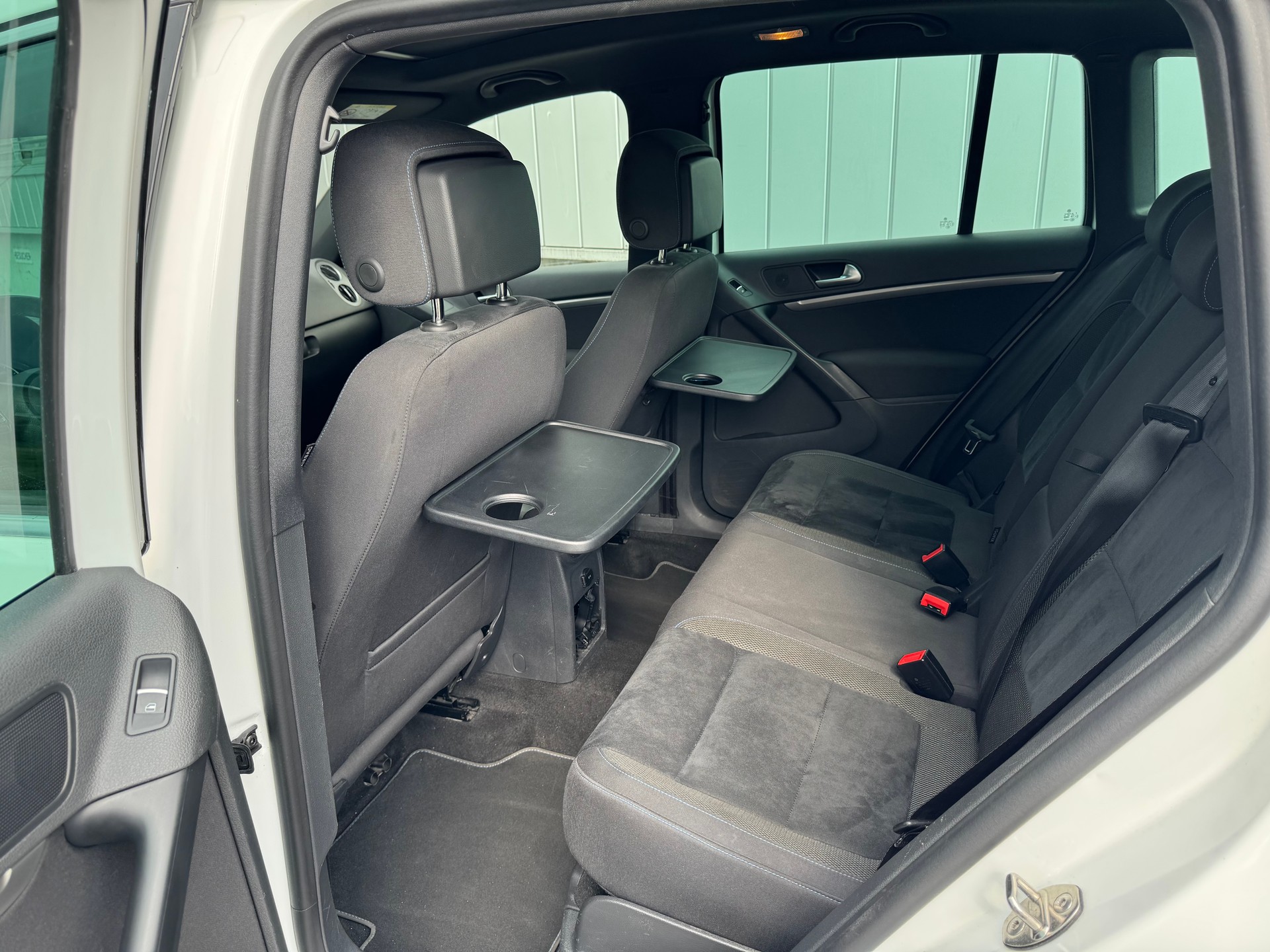 VW Tiguan 2.0 TDI BlueMotion Sport&Style 4Motion DSG-image-7