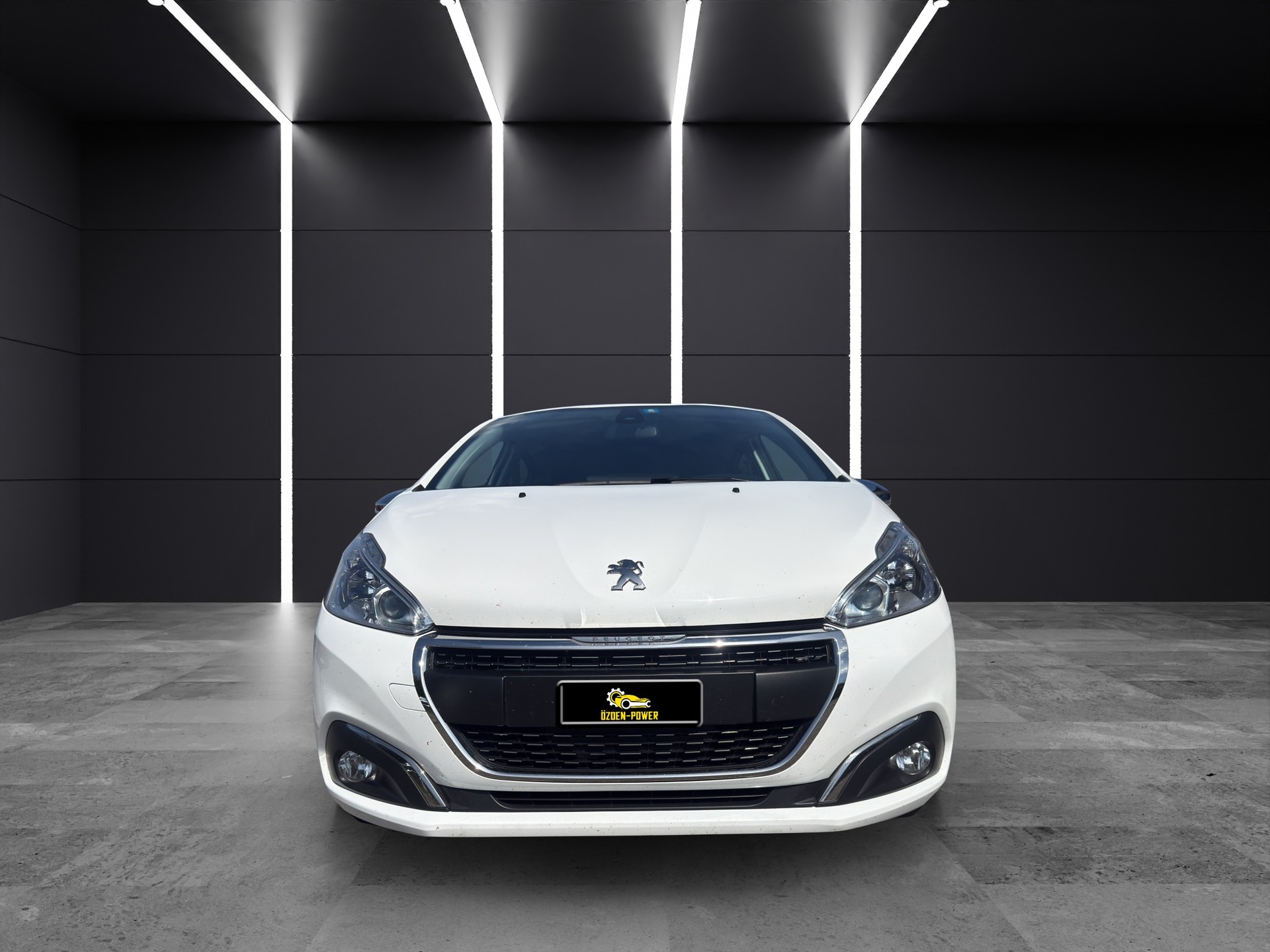 PEUGEOT 208 1.2 PureTech Signature-showroom-element-1