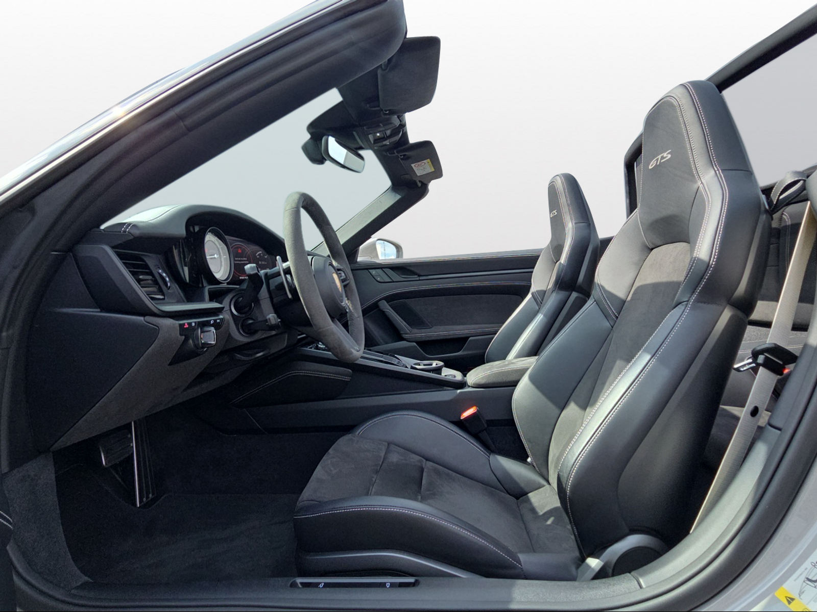 PORSCHE 911 Carrera 4 GTS Cabriolet PDK-image-6