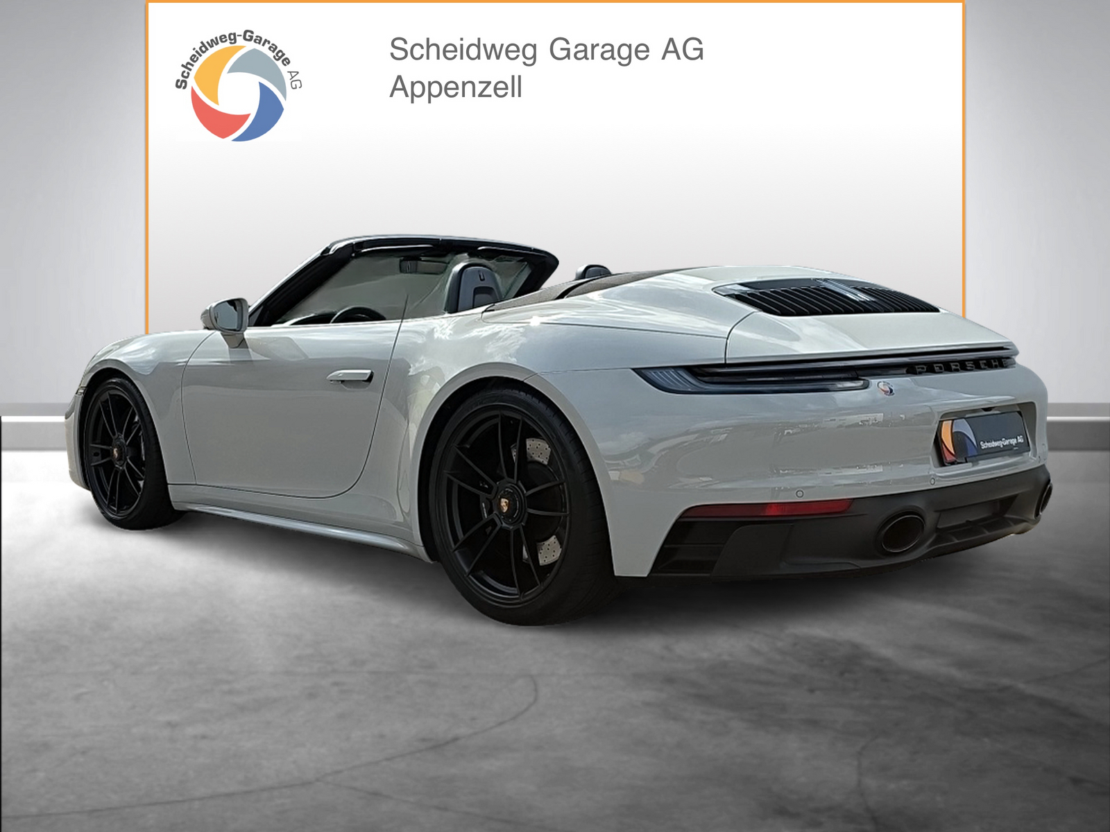 PORSCHE 911 Carrera 4 GTS Cabriolet PDK-image-12