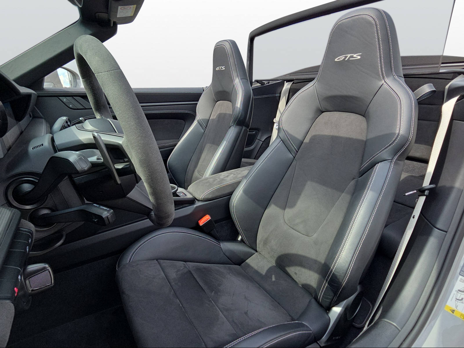PORSCHE 911 Carrera 4 GTS Cabriolet PDK-image-7