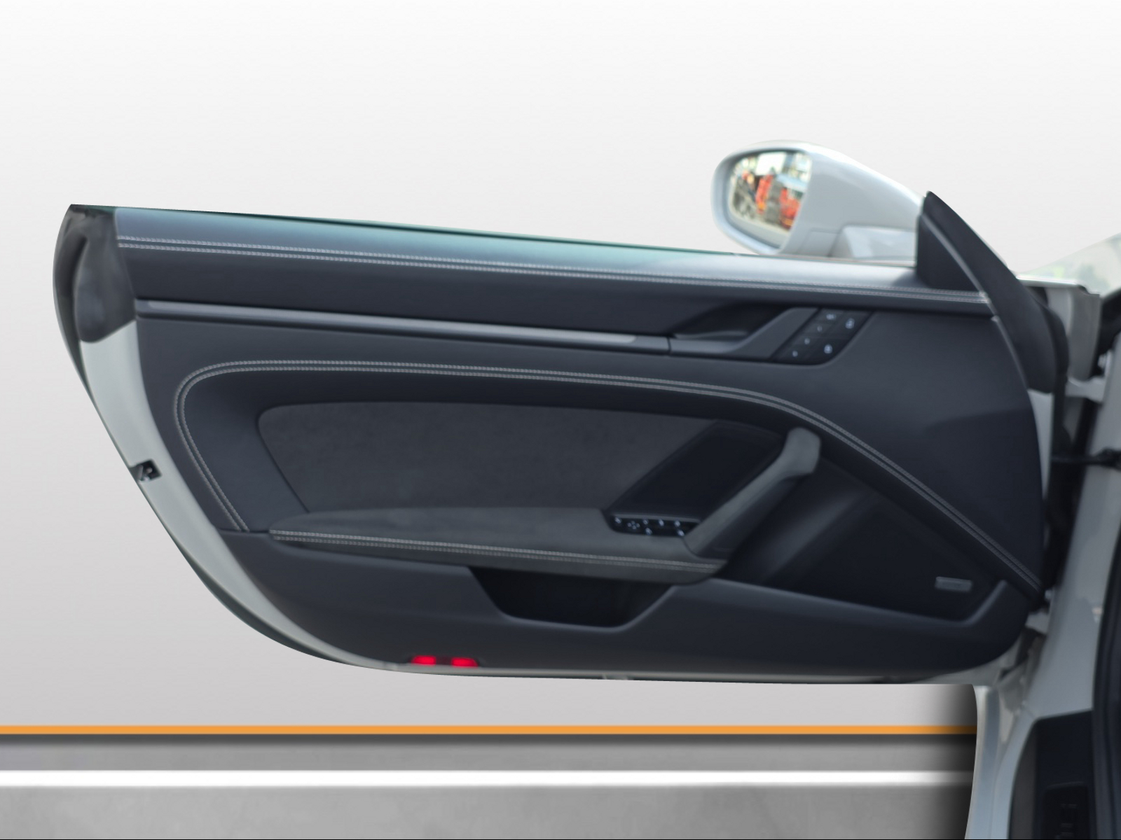 PORSCHE 911 Carrera 4 GTS Cabriolet PDK-image-9