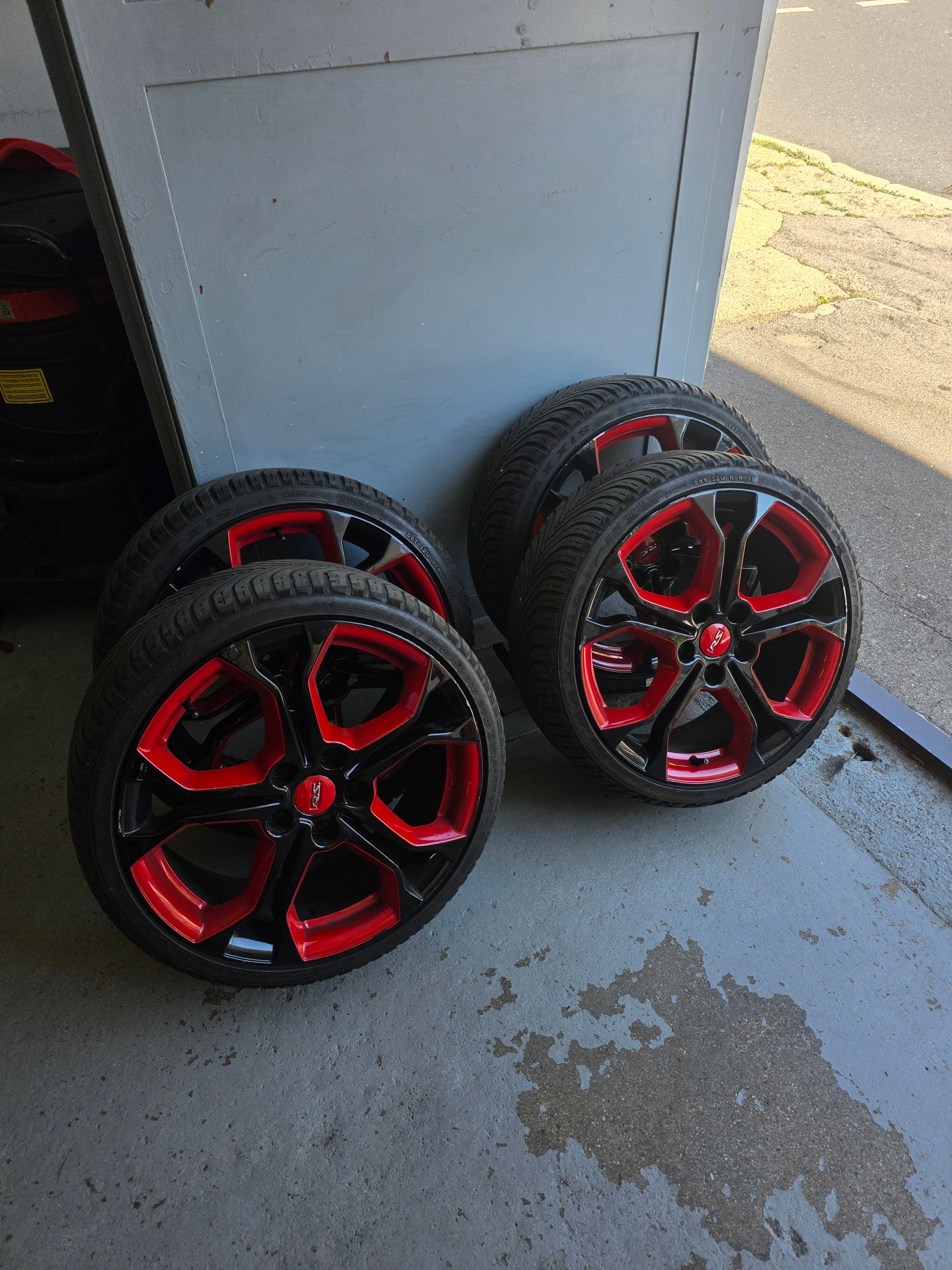 RENAULT Clio 1.6 T RS 200 EDC-image-6