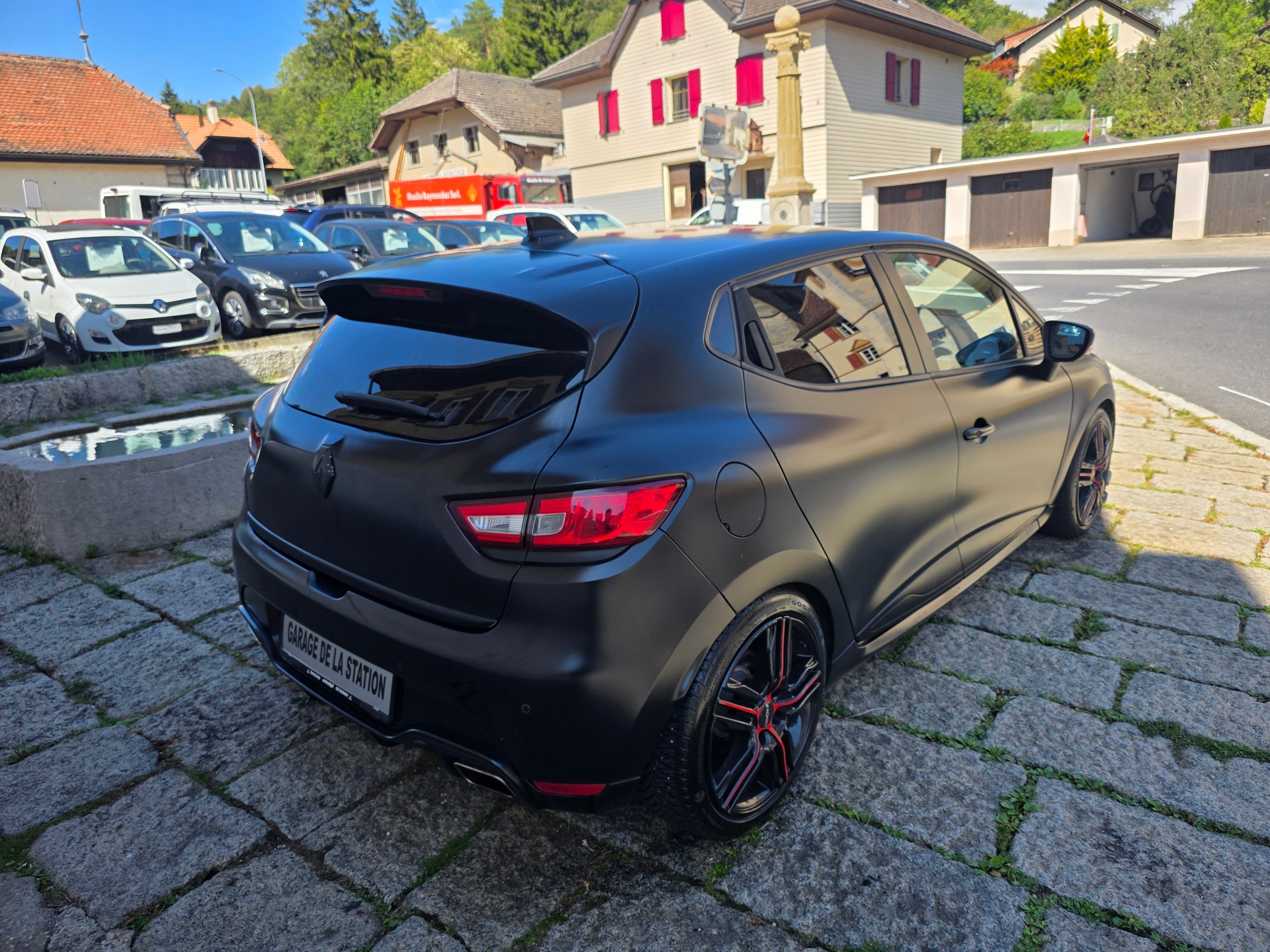 RENAULT Clio 1.6 T RS 200 EDC-image-3