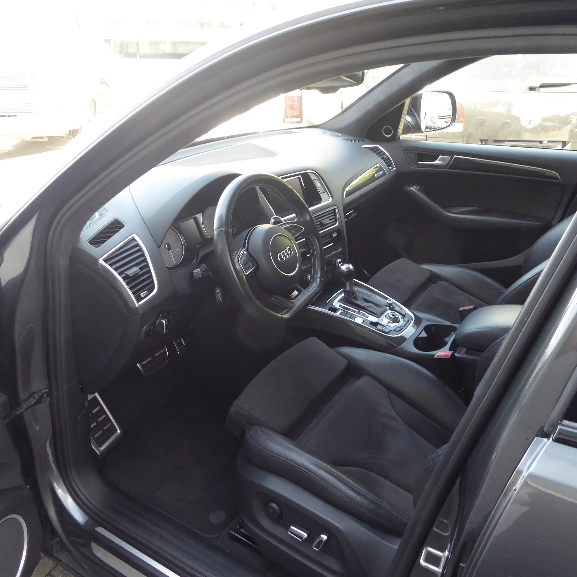 AUDI SQ5 3.0 TDI quattro tiptronic-image-4