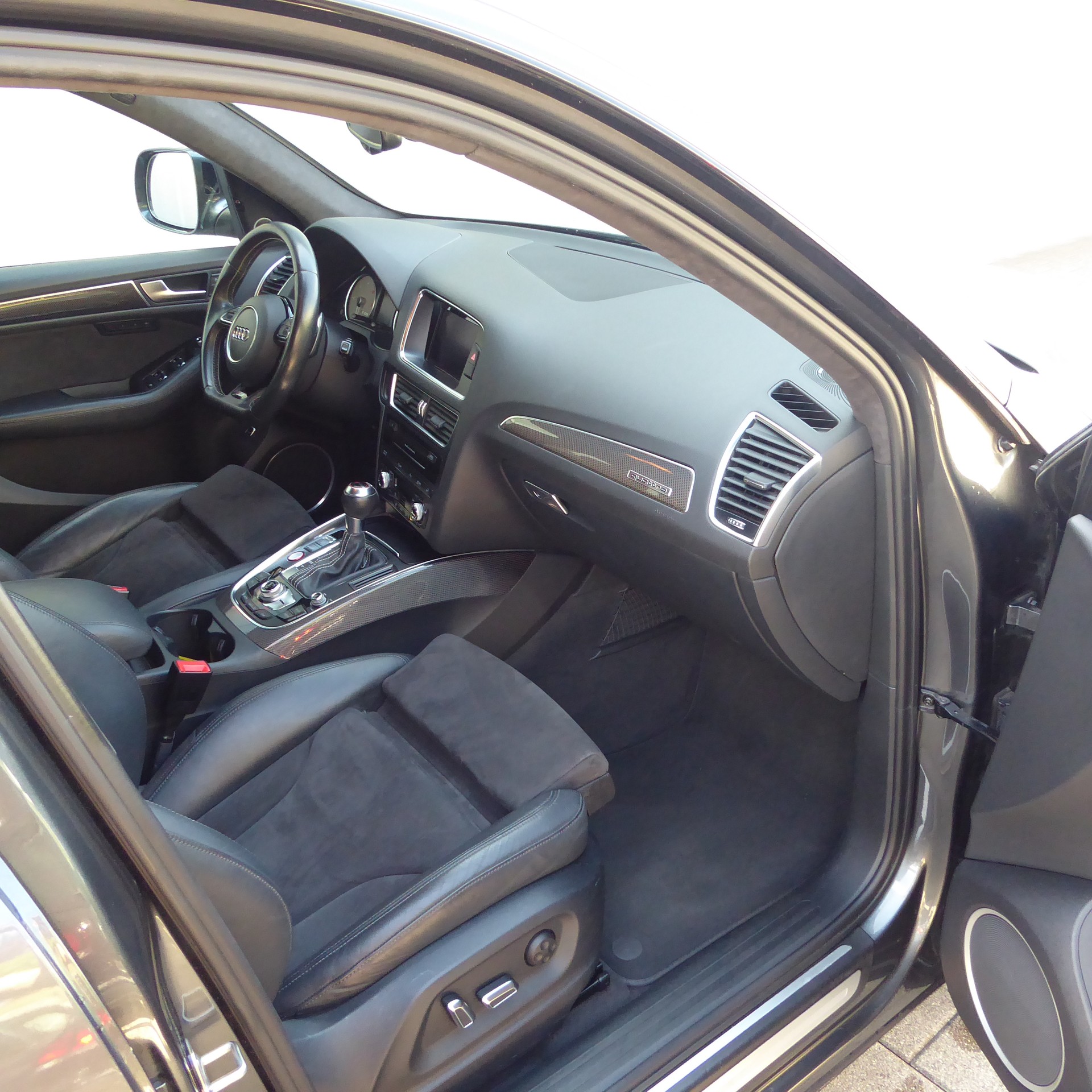 AUDI SQ5 3.0 TDI quattro tiptronic-image-8