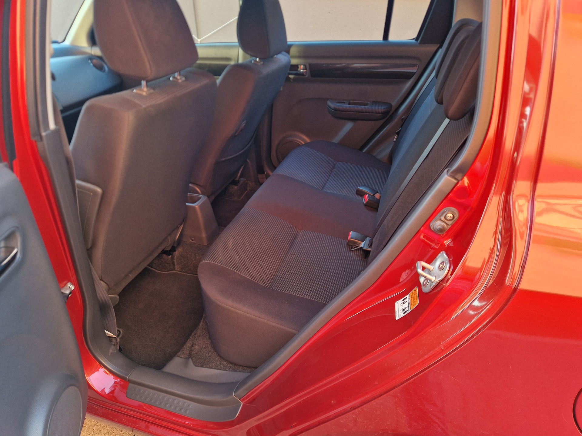 SUZUKI Swift 1.3i 16V GL 4x4-image-7