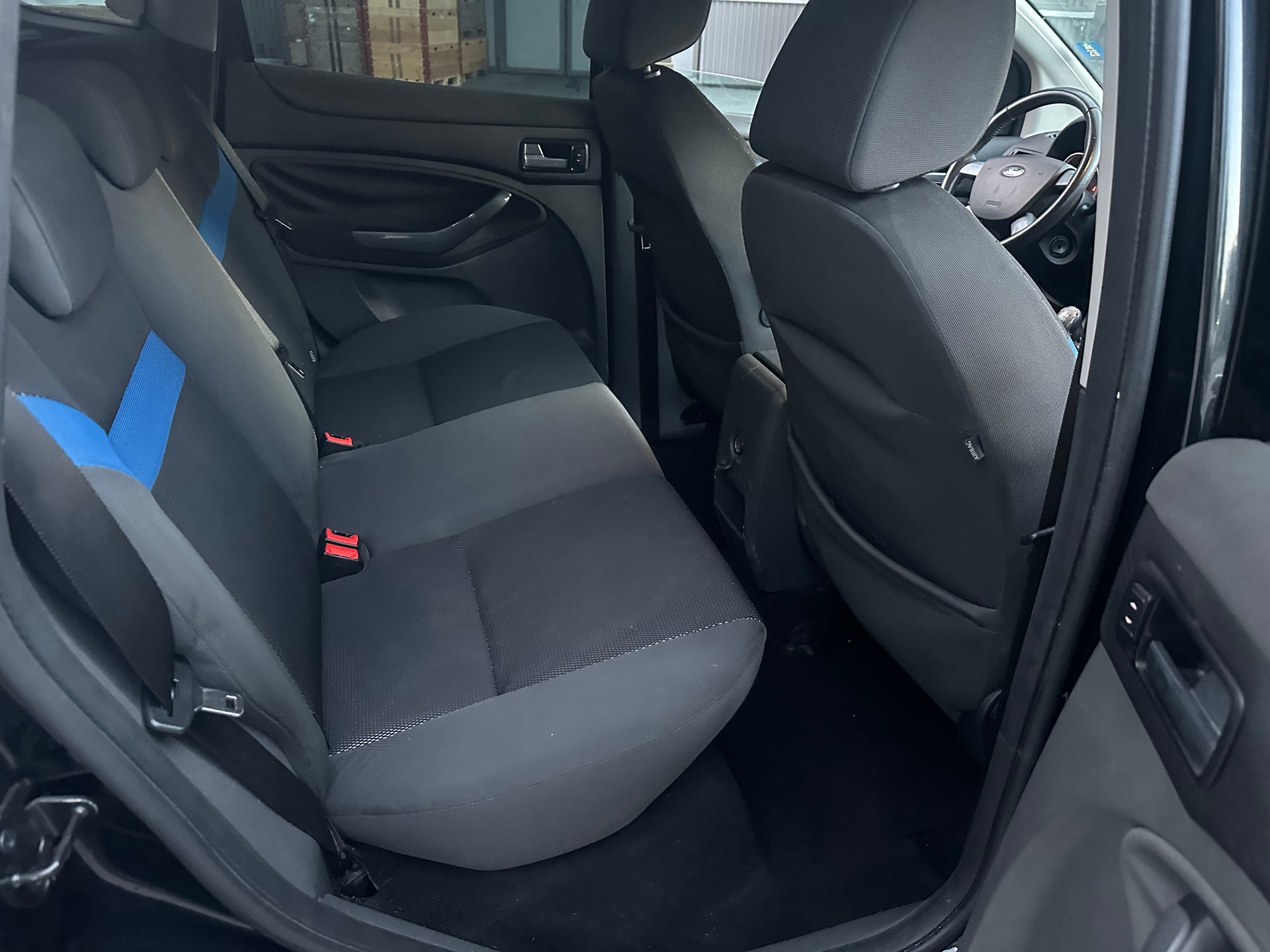 FORD Kuga 2.0 TDCi Carving 4WD-image-11