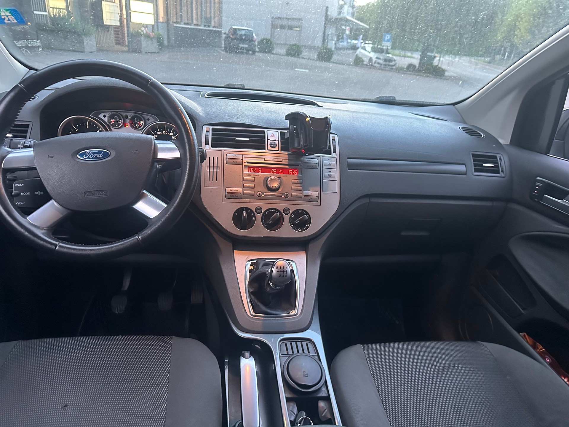 FORD Kuga 2.0 TDCi Carving 4WD-image-12