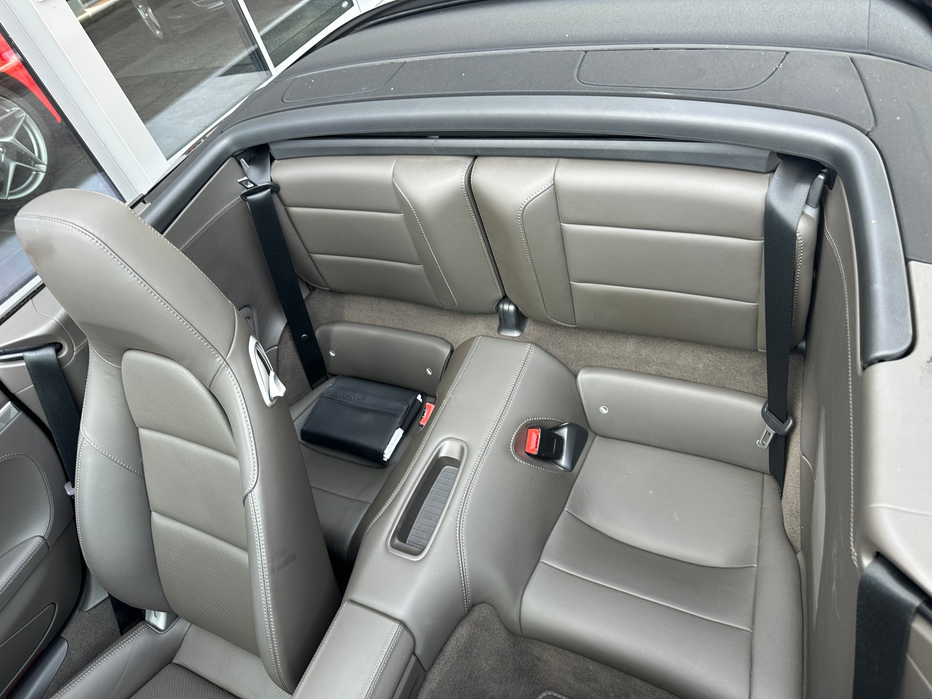PORSCHE 911 Cabrio Carrera 4 PDK-image-14