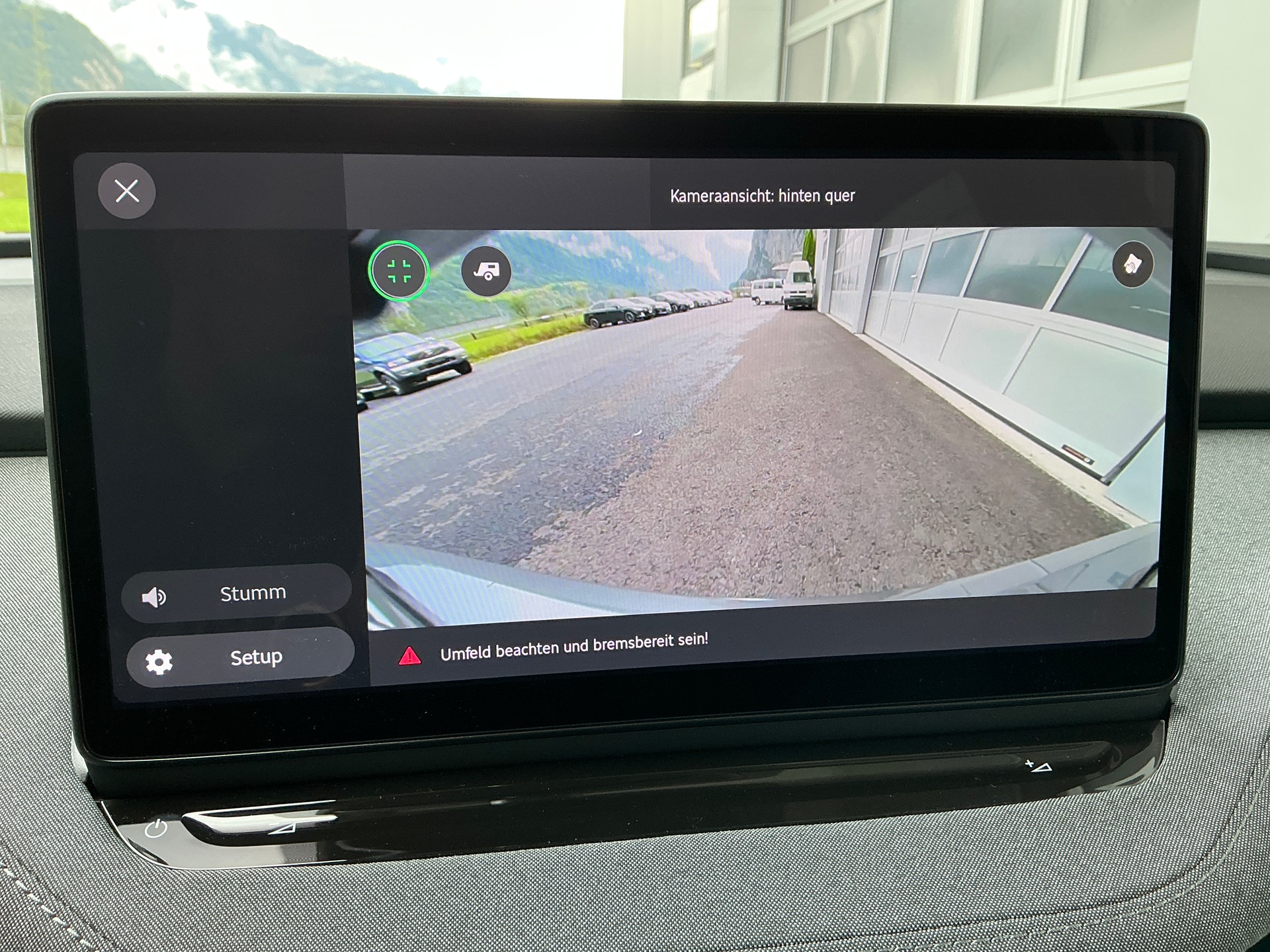 SKODA Enyaq 85x Dynamic-image-14