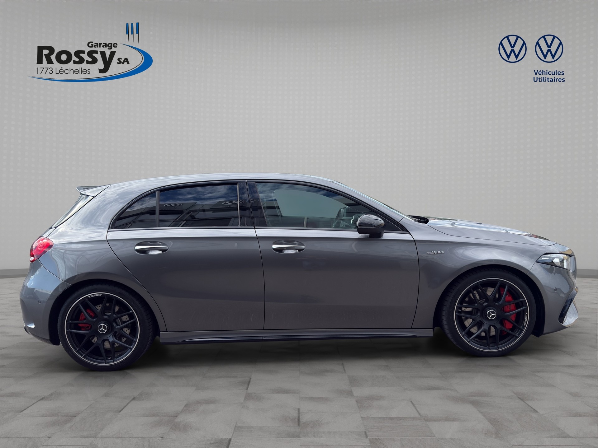 MERCEDES-BENZ A 45 S AMG 4Matic+ Speedshift-image-6