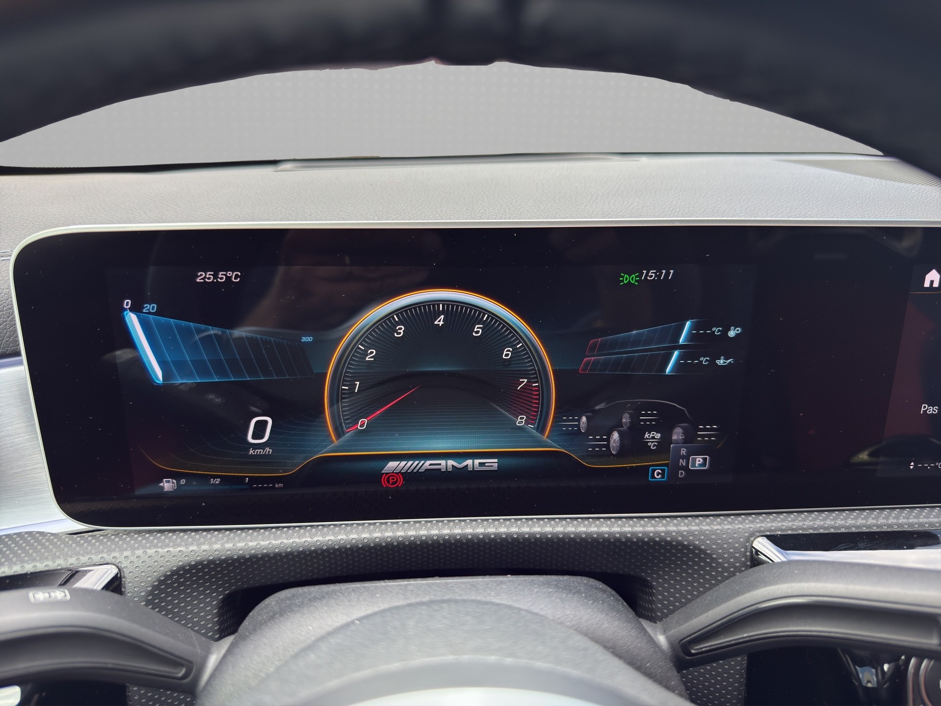 MERCEDES-BENZ A 45 S AMG 4Matic+ Speedshift-image-10