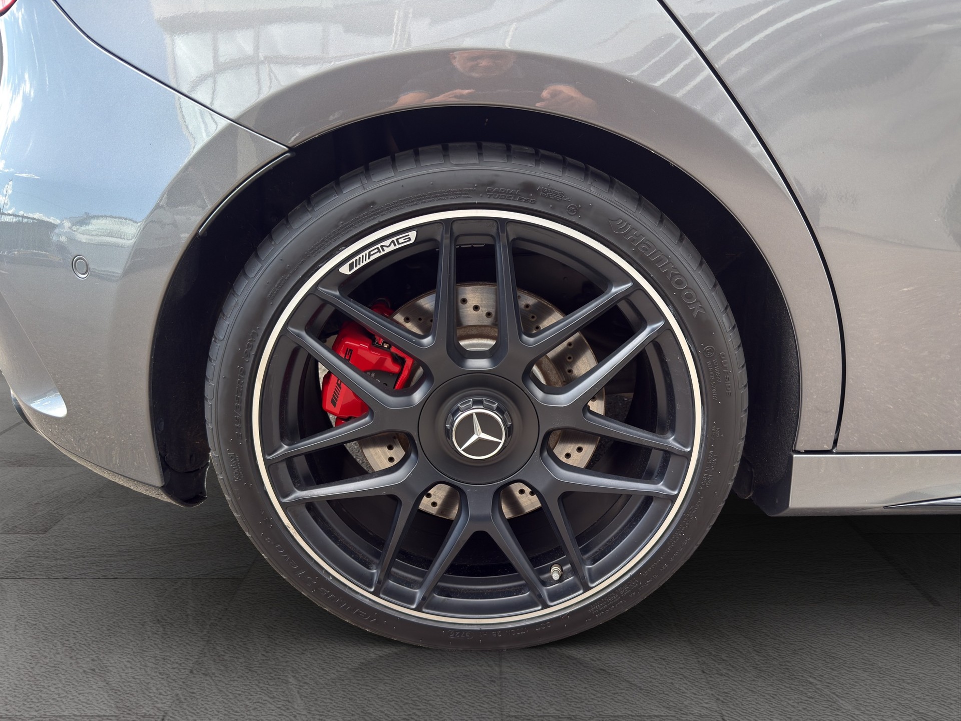 MERCEDES-BENZ A 45 S AMG 4Matic+ Speedshift-image-23