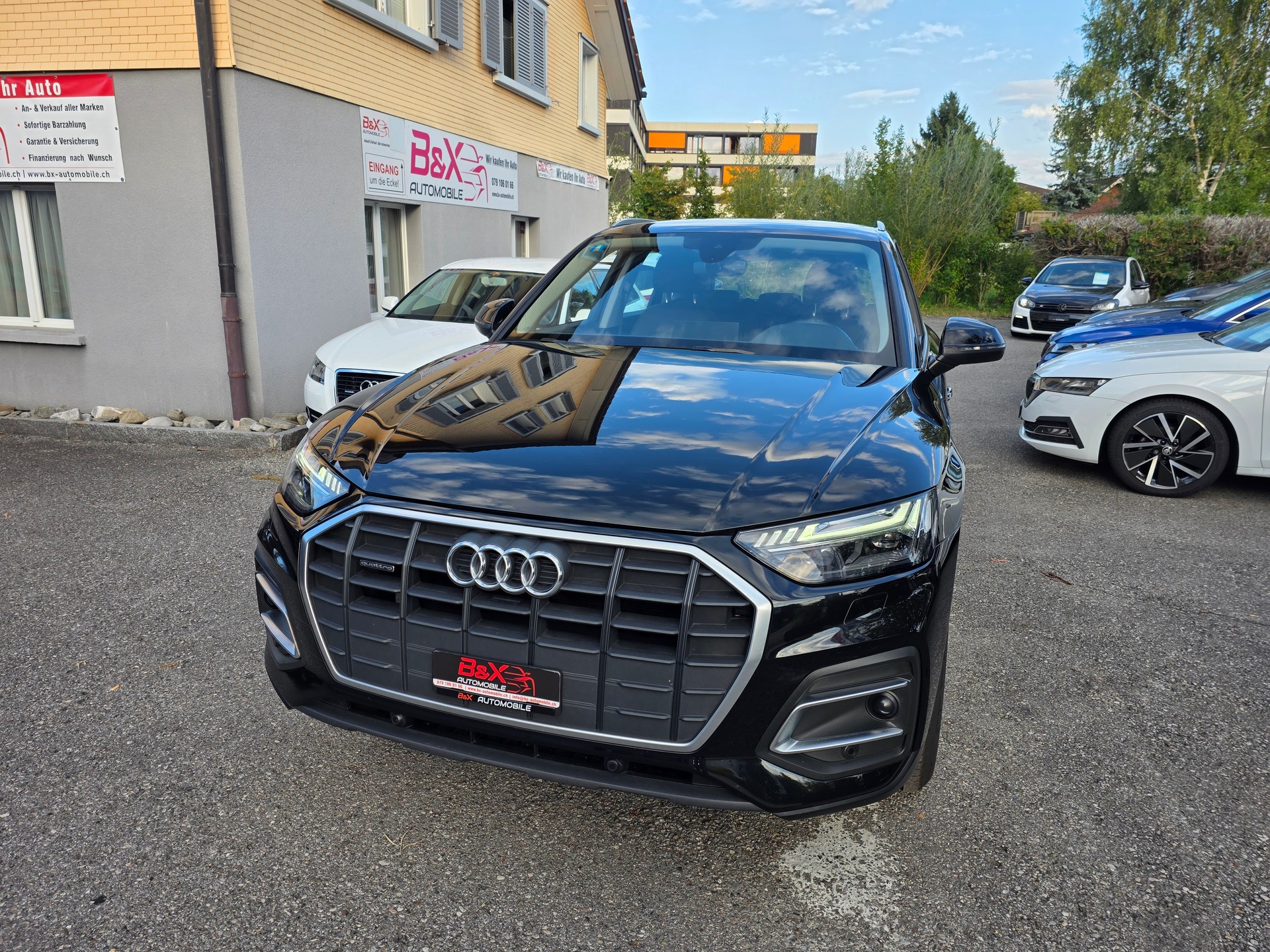 AUDI Q5 40 TDI quattro S-tronic-image-2