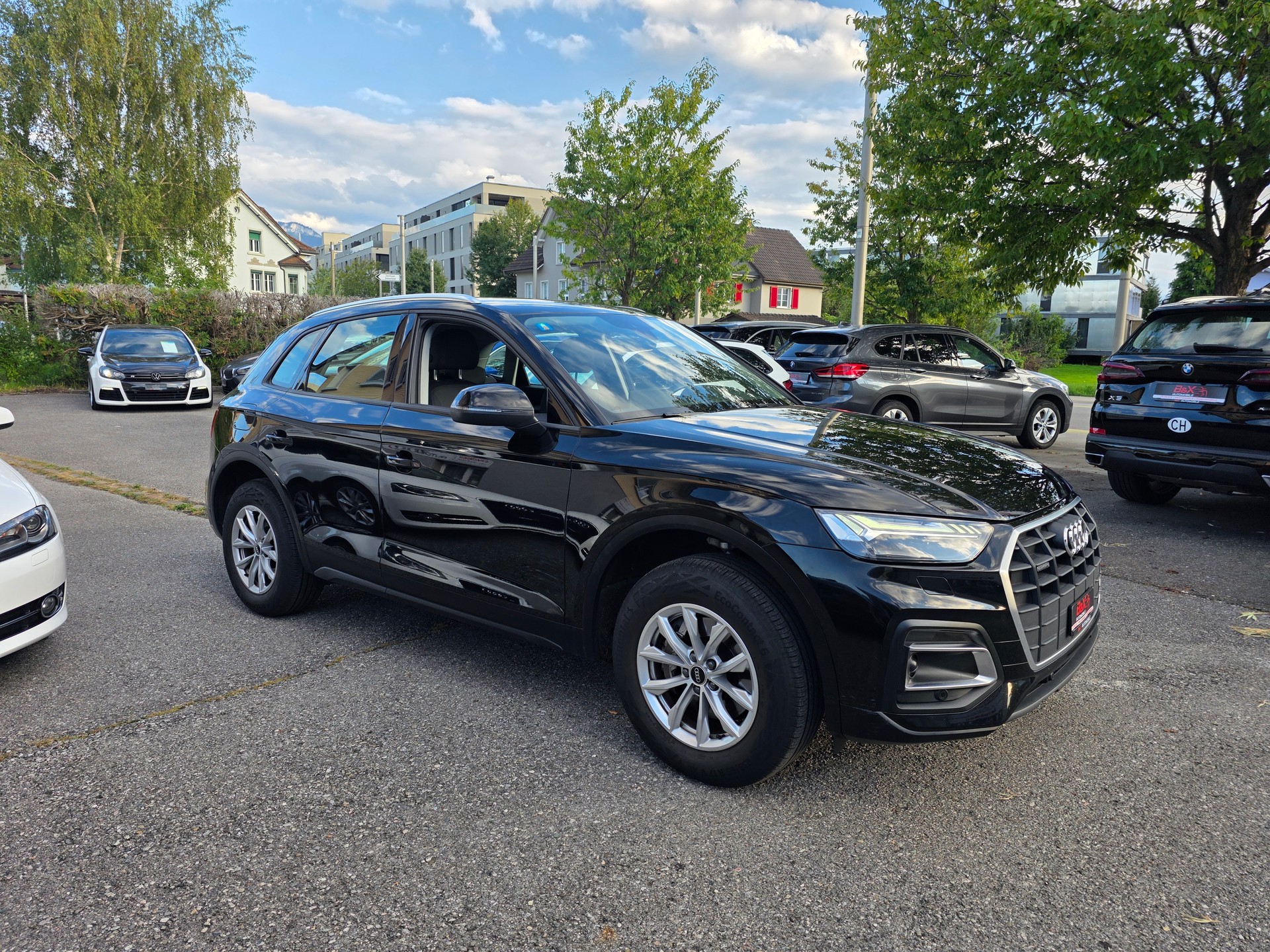 AUDI Q5 40 TDI quattro S-tronic-image-1