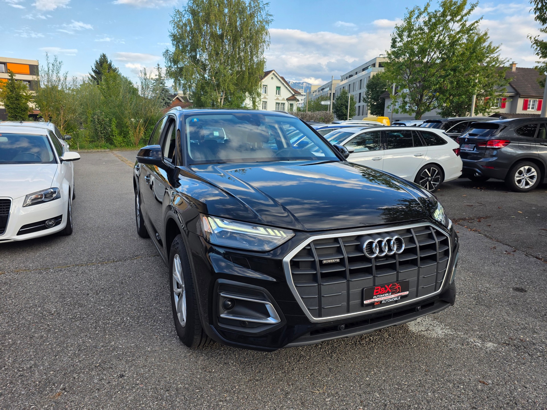 AUDI Q5 40 TDI quattro S-tronic-image-0