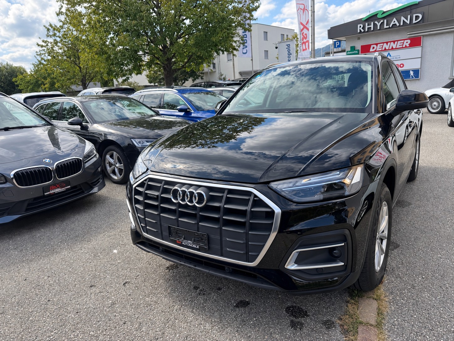 AUDI Q5 40 TDI quattro S-tronic-image-4